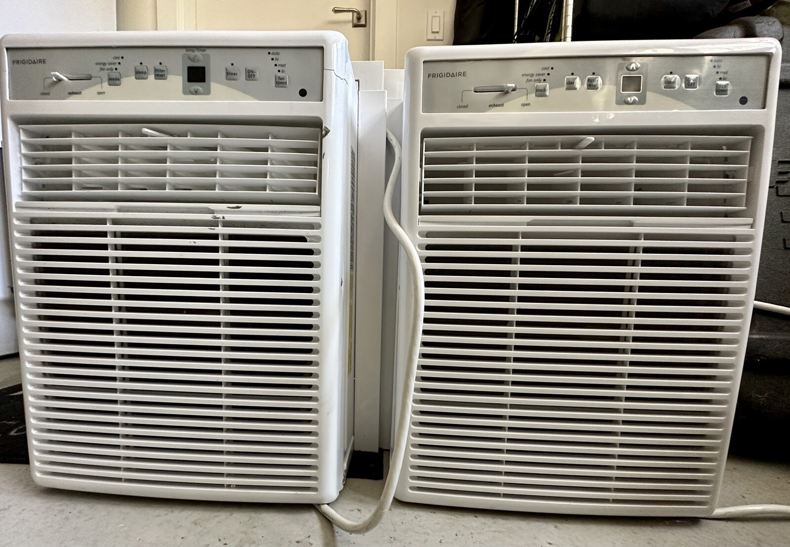 Frigidaire FFRS1022RE 10000 BTU Window Air Conditioner White. 1 Remaining