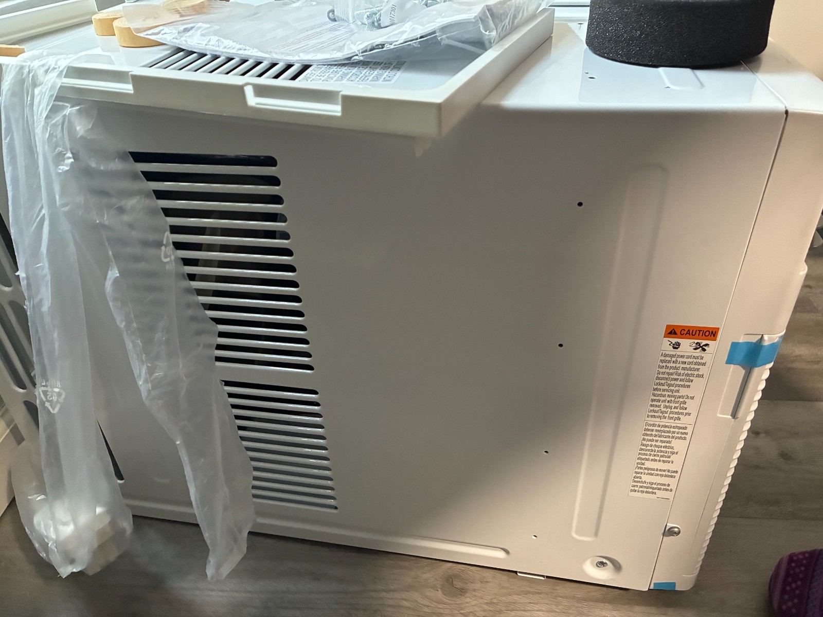 GE Extra Large Room Window Air Conditioner, Remote Included 23700-BTU, 240 Volts