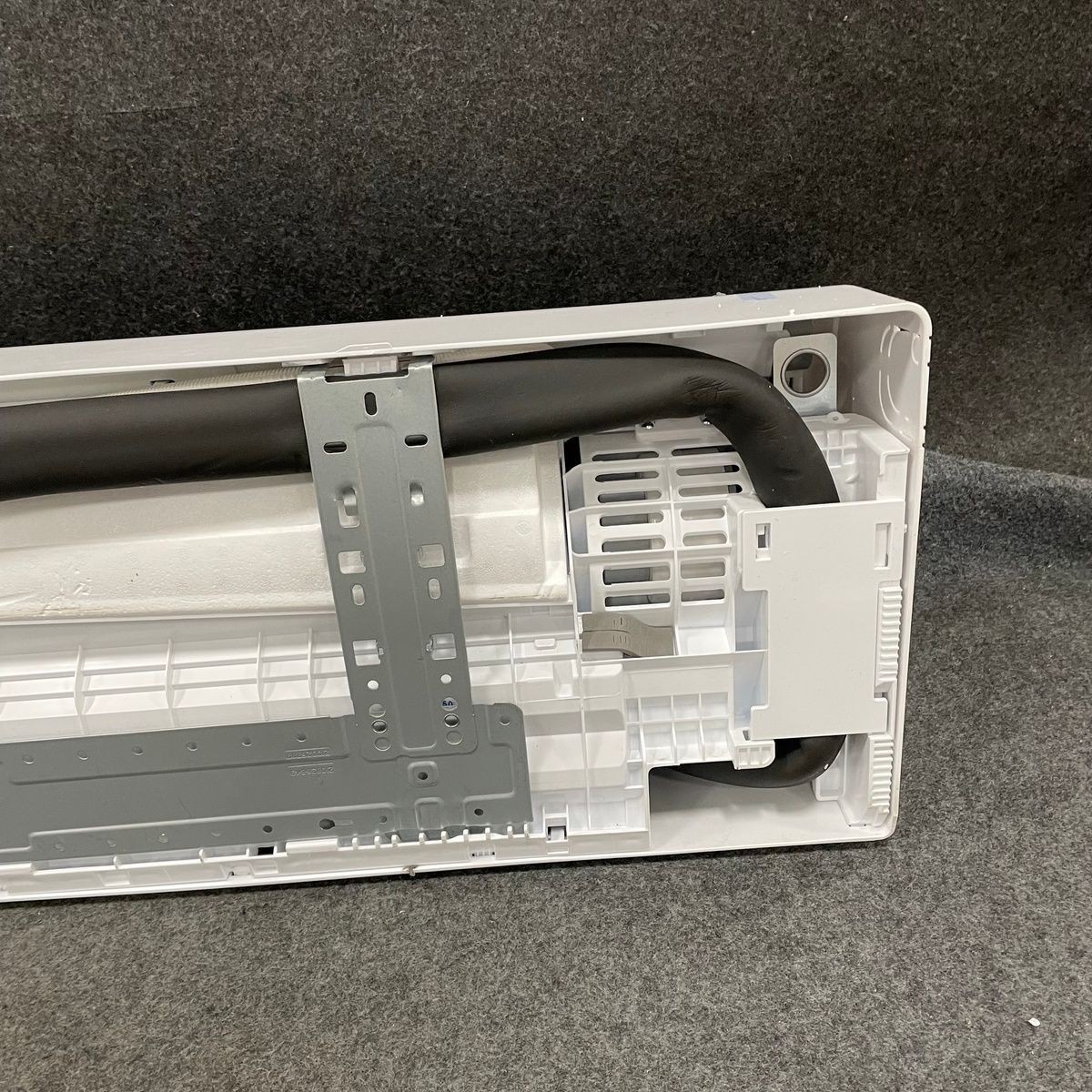 ACIQ ACIQ-K18W-HP230 Cooling & Heating Indoor Unit ONLY for Split AC System *