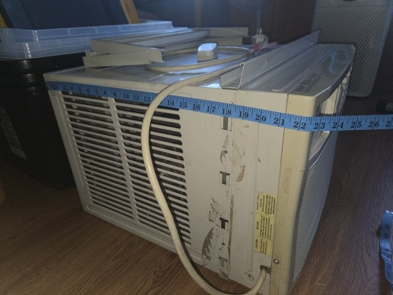 Frigidaire FRA124ZU1 12,000 BTU 115V Window AC White Remote, Timer Sleep