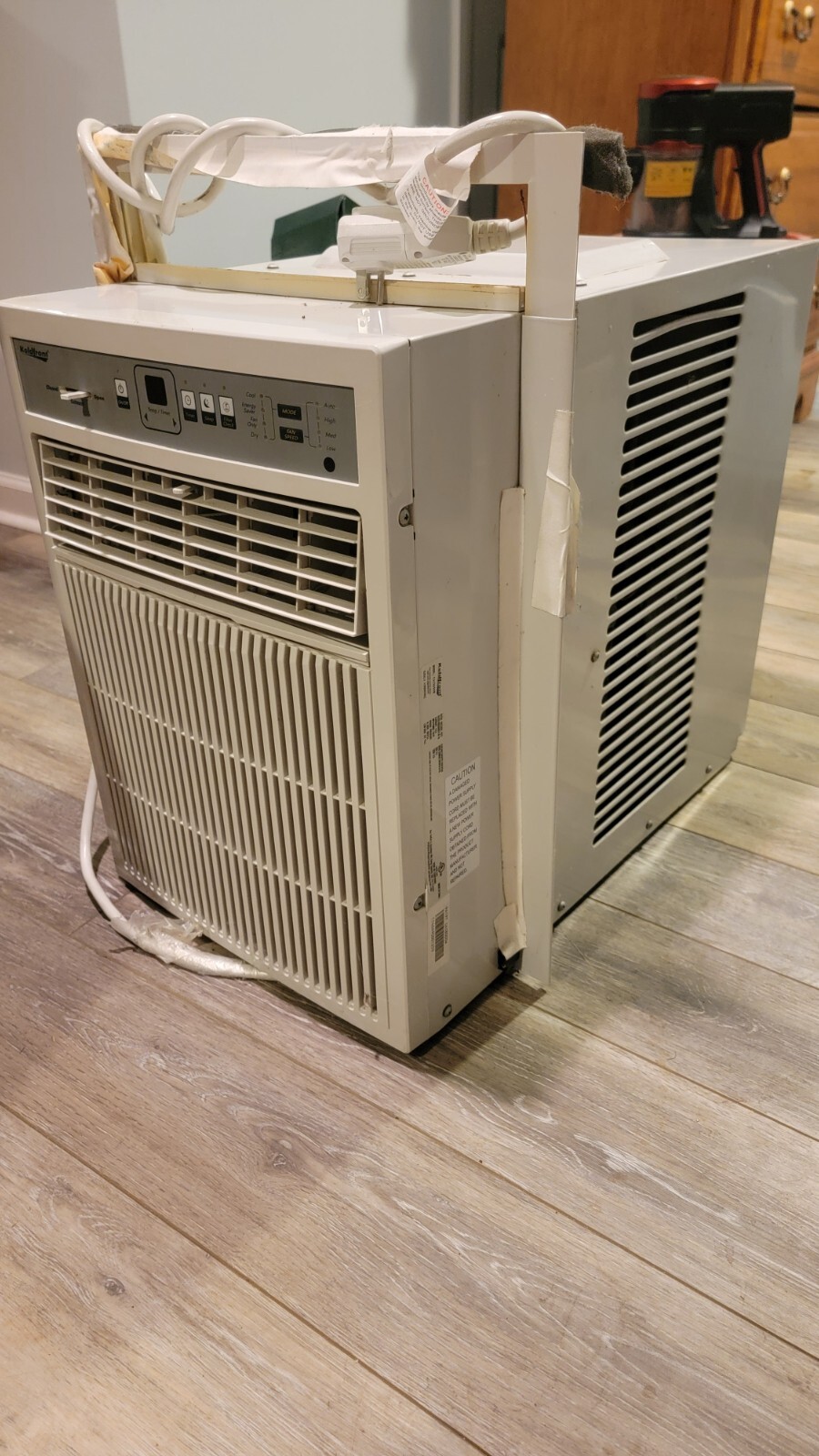 Koldfront Air Conditioner 8000 BTU 115V Casement CAC 8000W