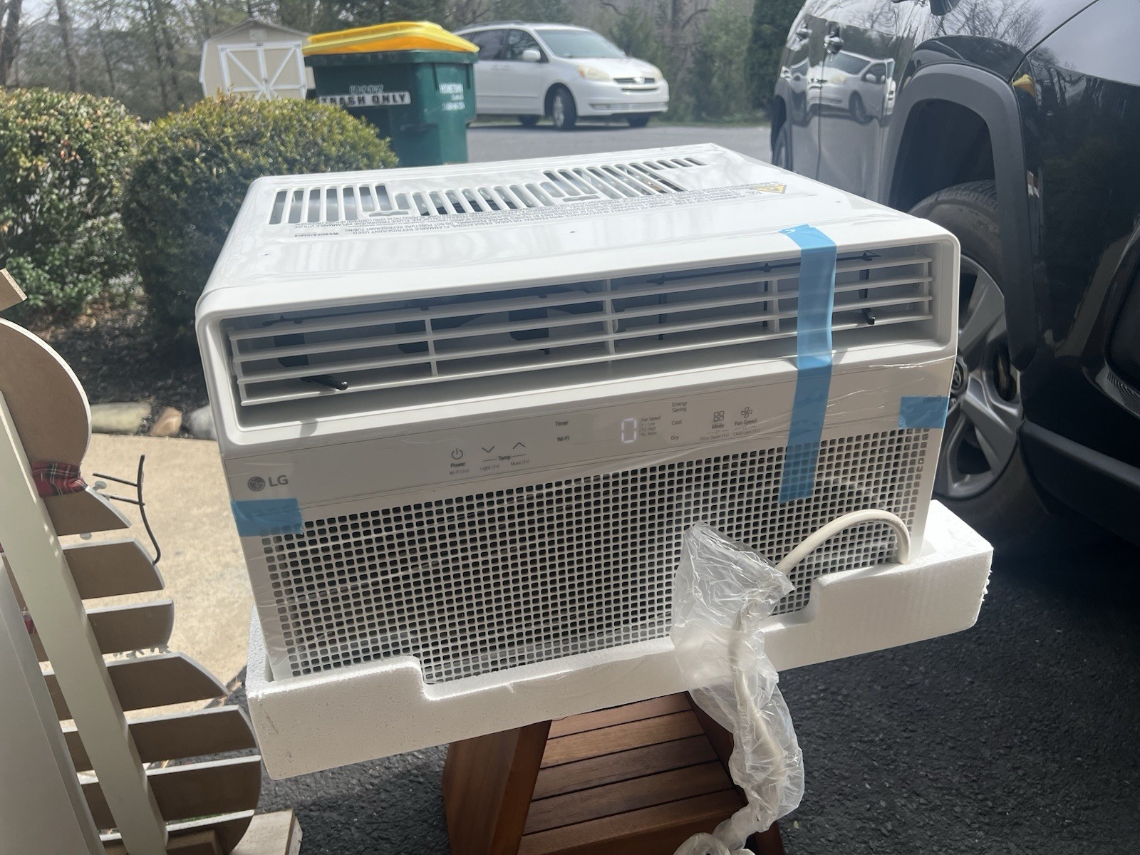 LG 8,000 BTU Window Air Conditioner White Wi-Fi Remote Control 350 sq ft