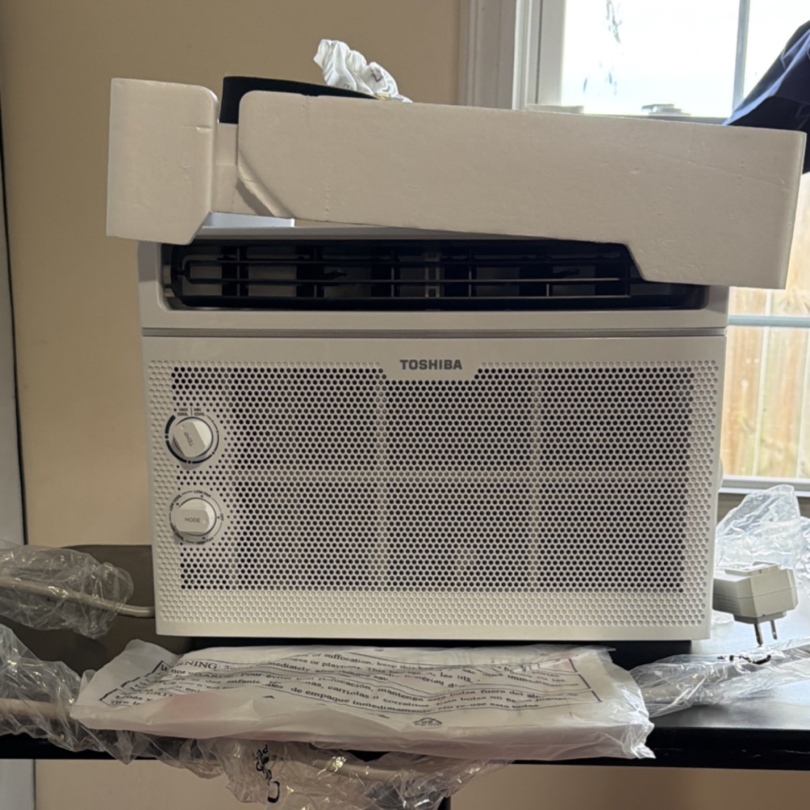 Toshiba 5000 BTU Window Air Conditioner Mechanical Dial Timer Filter White