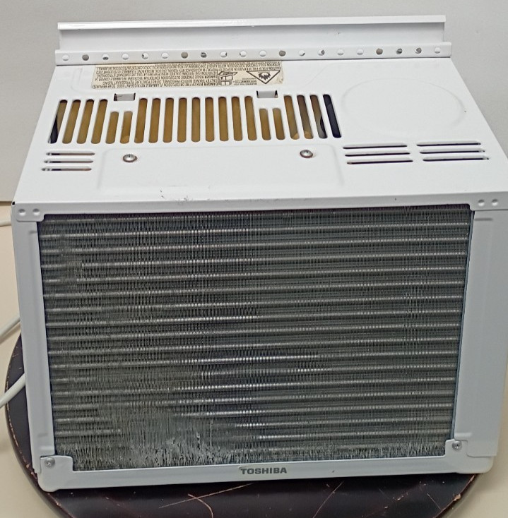 Toshiba 6,000 BTU 115V Window Air Conditioner 250 sq ft w/ Remote RAC-WK0612CRRU