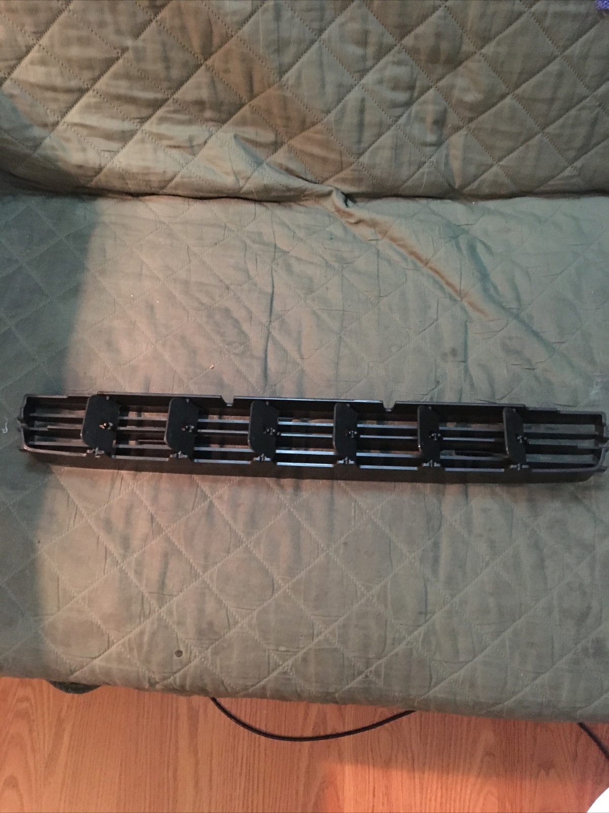 Frigidaire ac model: FFRE1233U1 Parts Louver Assembly 19.76x 2.36x 1.37 in