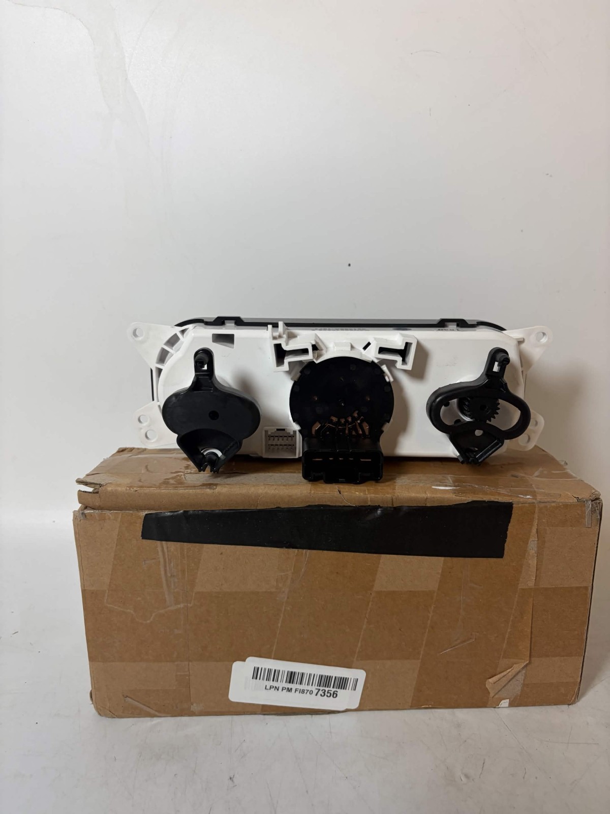 55111840AE Front Climate Control Module A/C Heater Air Conditioning Panel