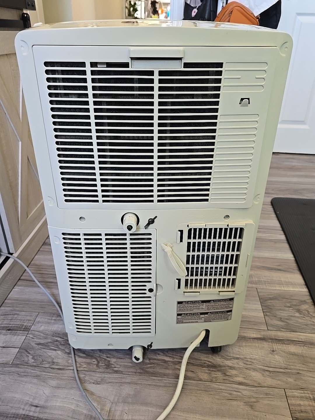 LG LP0621WSR Portable Air Conditioner (Cools 250 Sq Ft.)