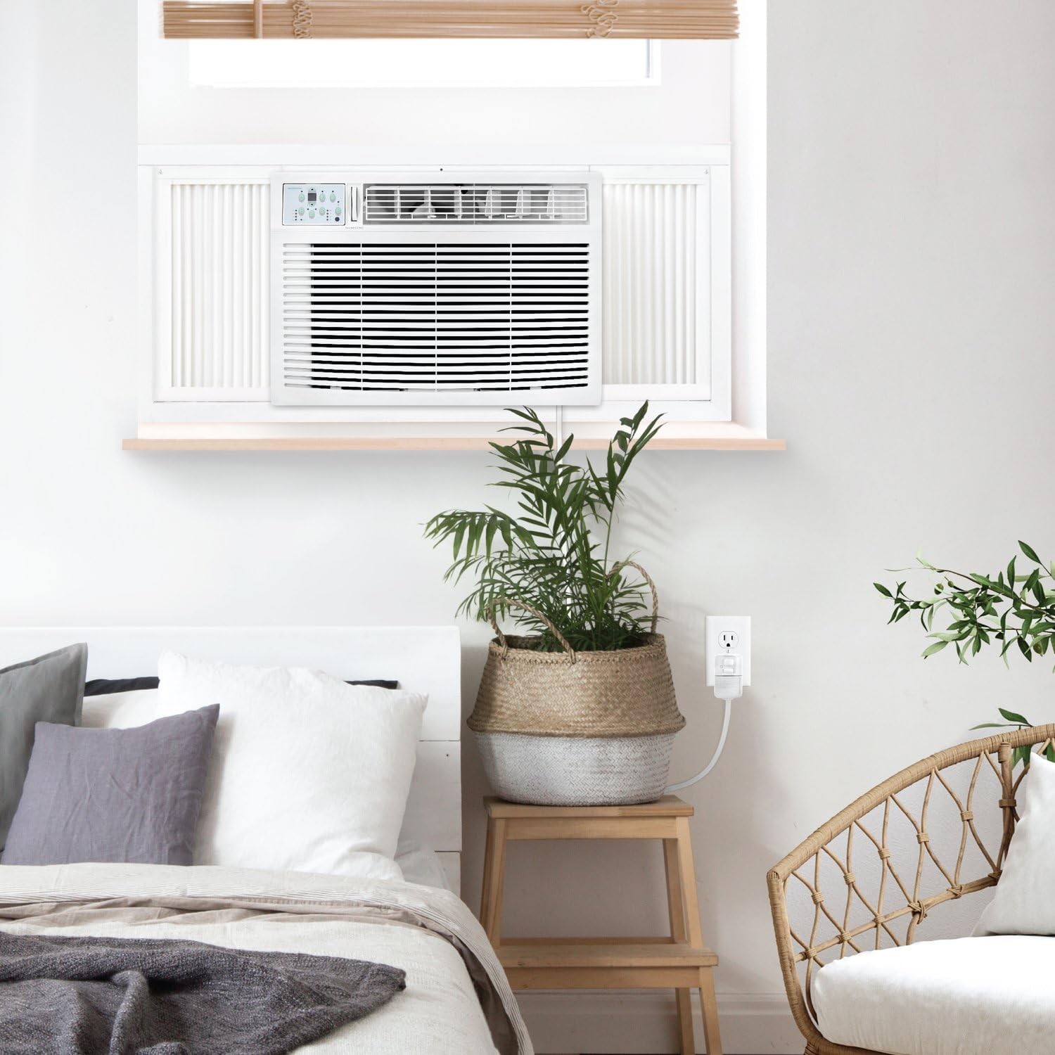 Keystone 23,200 BTU Window Air Conditioner with 16,000 BTU Supplemental Heat …