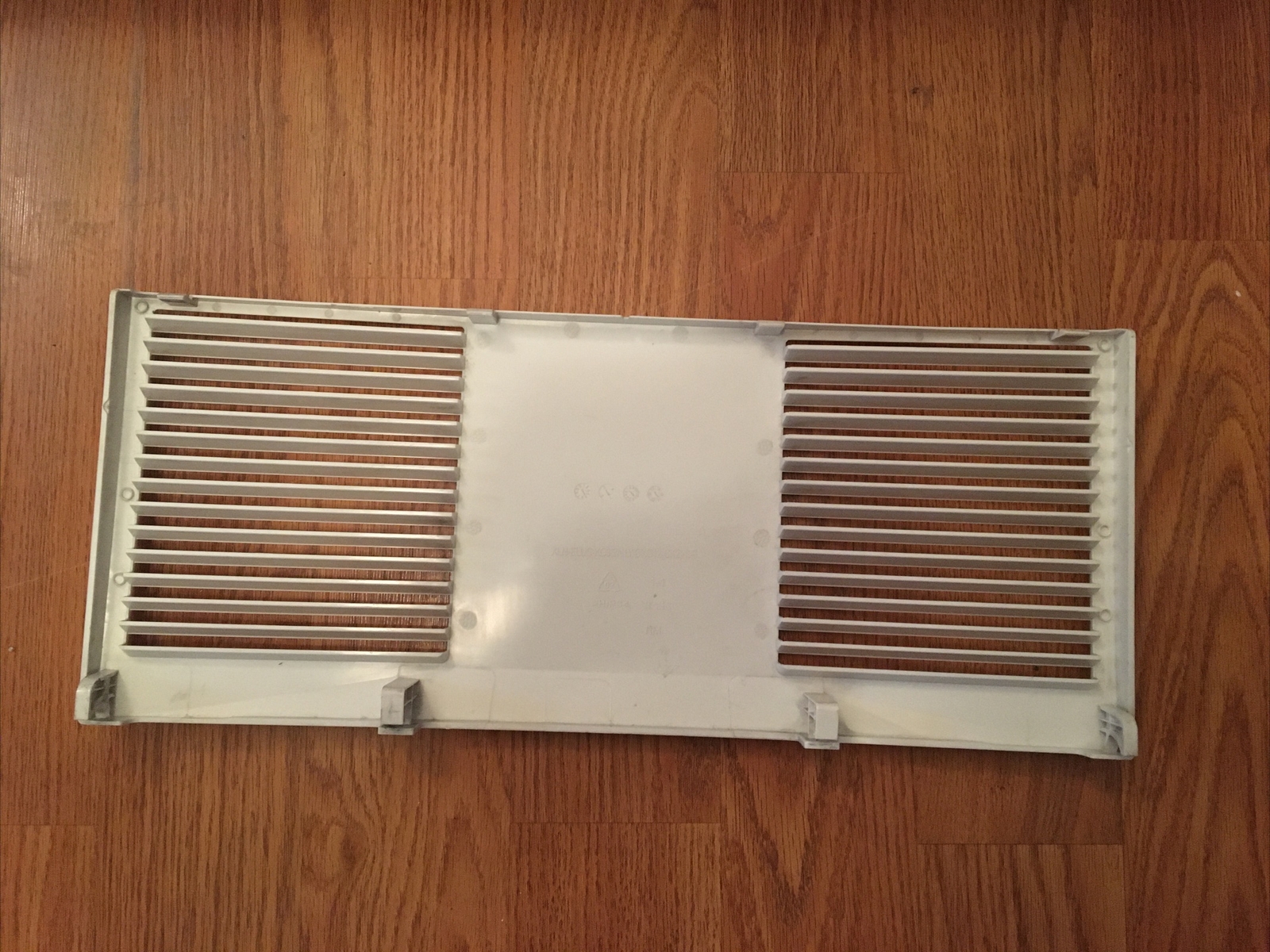 Kenmore ac model: 253.77120 Front panel air grille 18.85x 7.91x 0.70 in