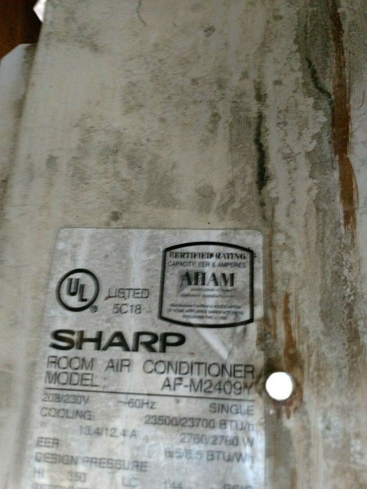 Sharp Window Air Conditioner 208 volts; 17″ high; 28″ deep; 26″ long; works
