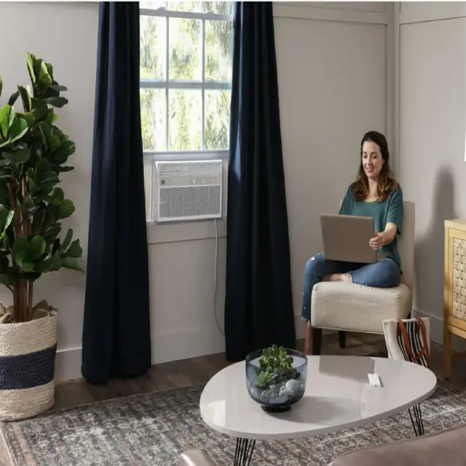 LG LW1025RSM 450 Sq. Ft. 10,000 BTU Smart Window Air Conditioner – White