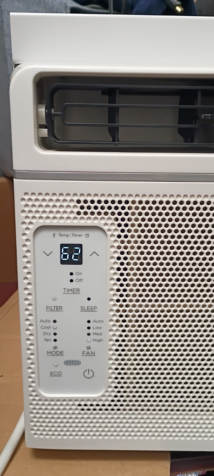 Toshiba 6,000 BTU 115V Window Air Conditioner 250 sq ft w/ Remote RAC-WK0612CRRU