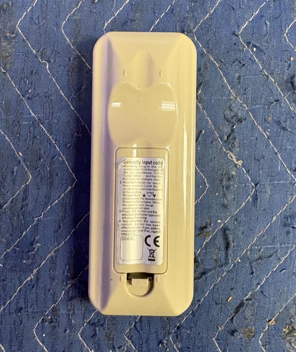 Universal A/C Remote Control HQRP RCAF