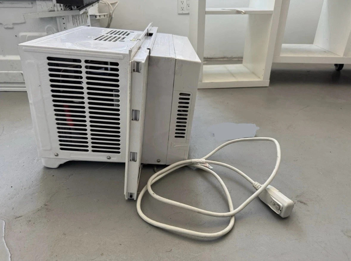 Freonic 8,000 BTU Window AC & Dehumidifier, Cools 350 Sq Ft