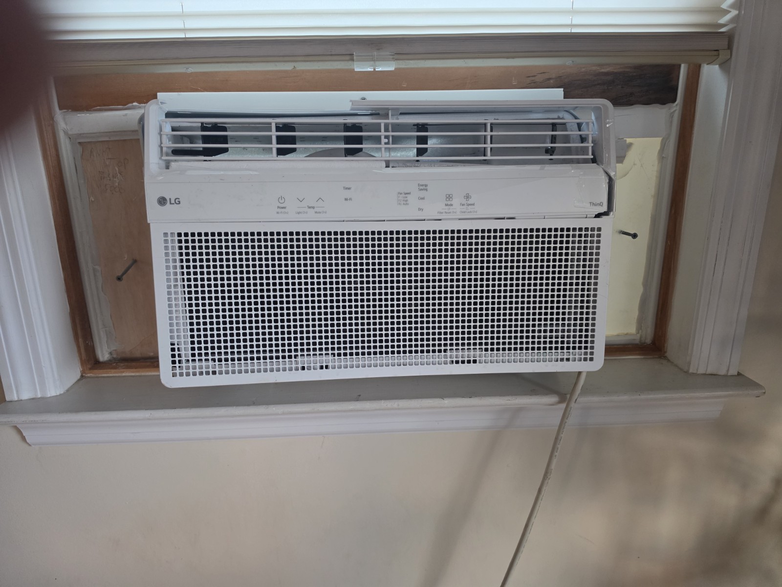 LG 10000 BTU Through-the-Wall Air Conditioner with Heat 230V Remote
