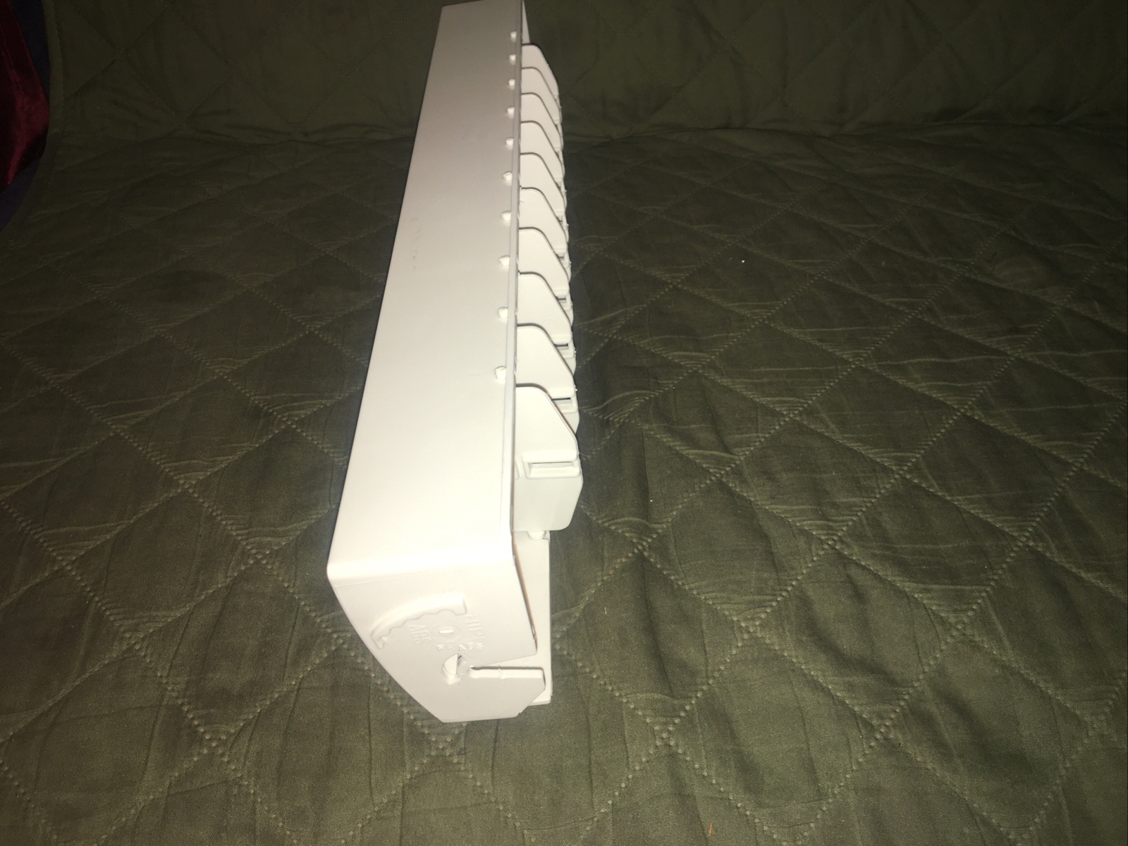 Frigidaire FFTA0833S1 Front air grille louver and lever 432x81x43 mm