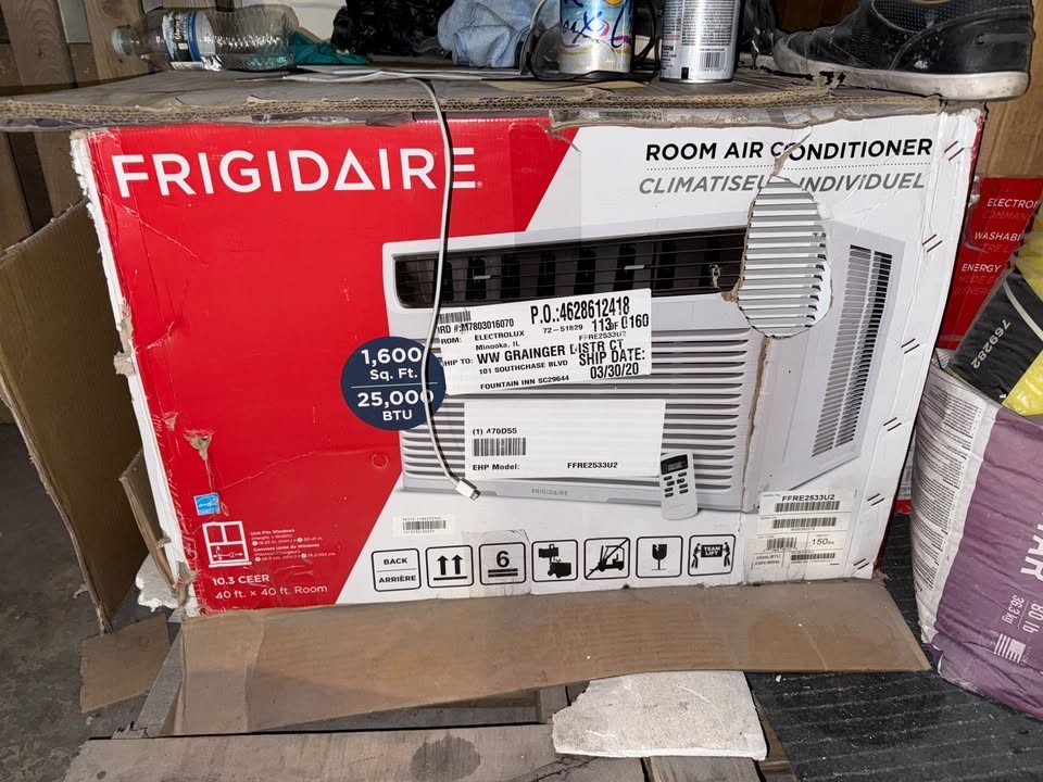 Frigidaire 25,000 BTU Window Air Conditioner – Open Box Never Used – FFRE2533U2
