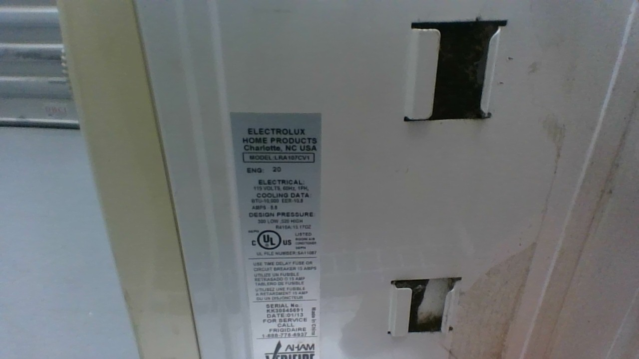 Frigidaire Large Window AC (used)