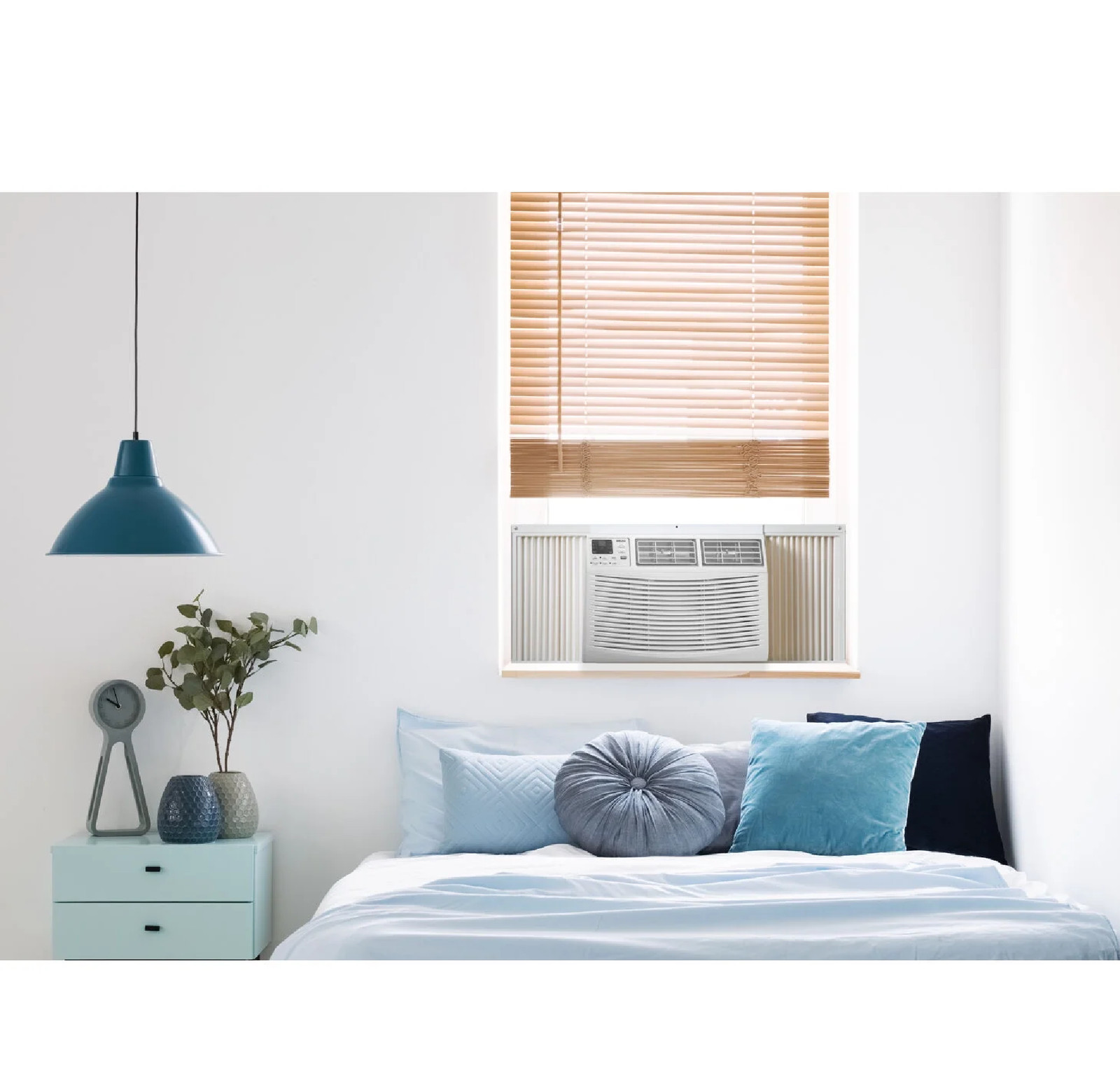 Amana AMAP182CW 18,000 BTU sq.ft. 1000 230v Window Mounted Air Conditioner with