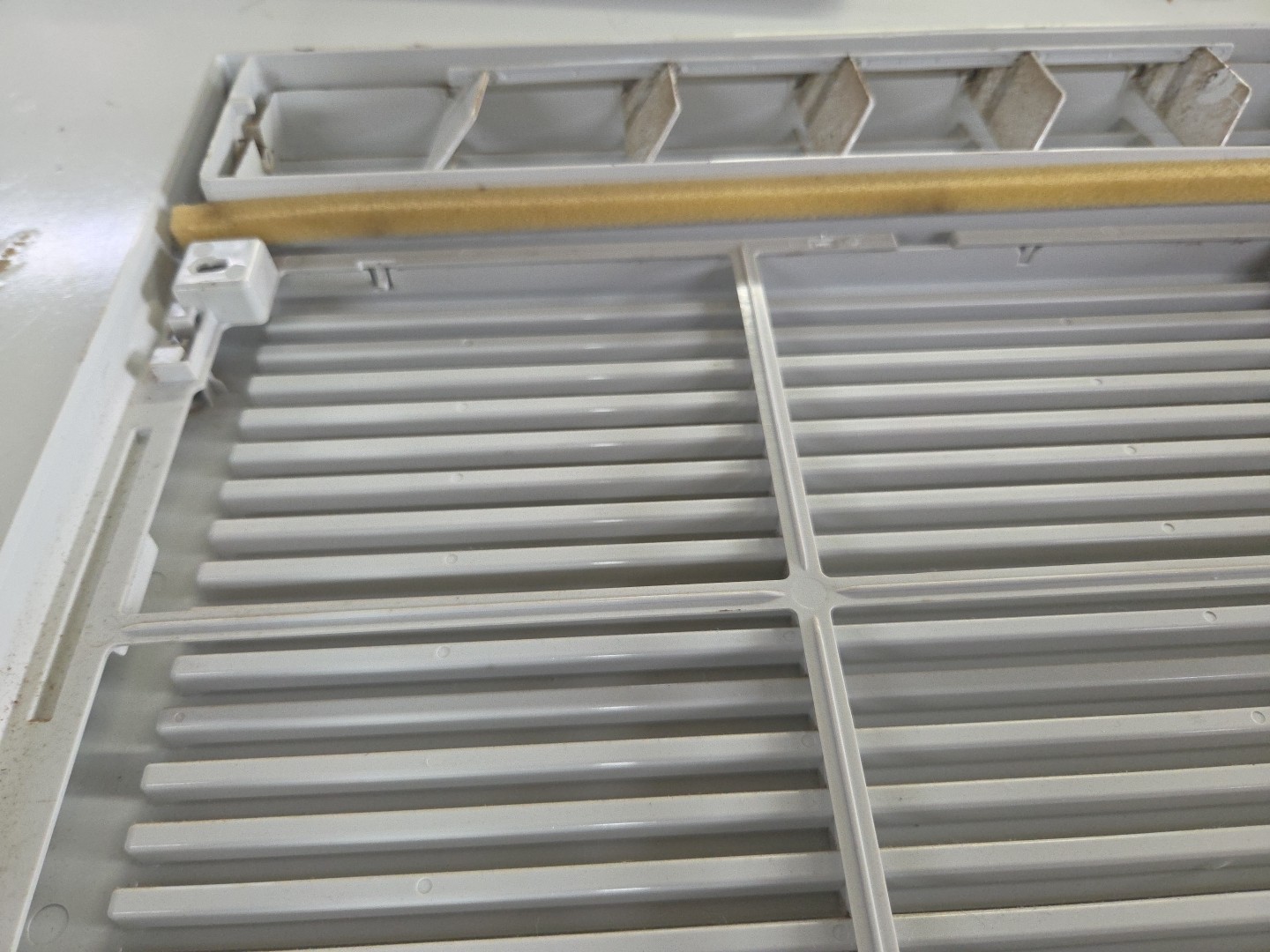 GE AC Front Panel WJ71X21265 Air Conditioner Model AEH12AXH1
