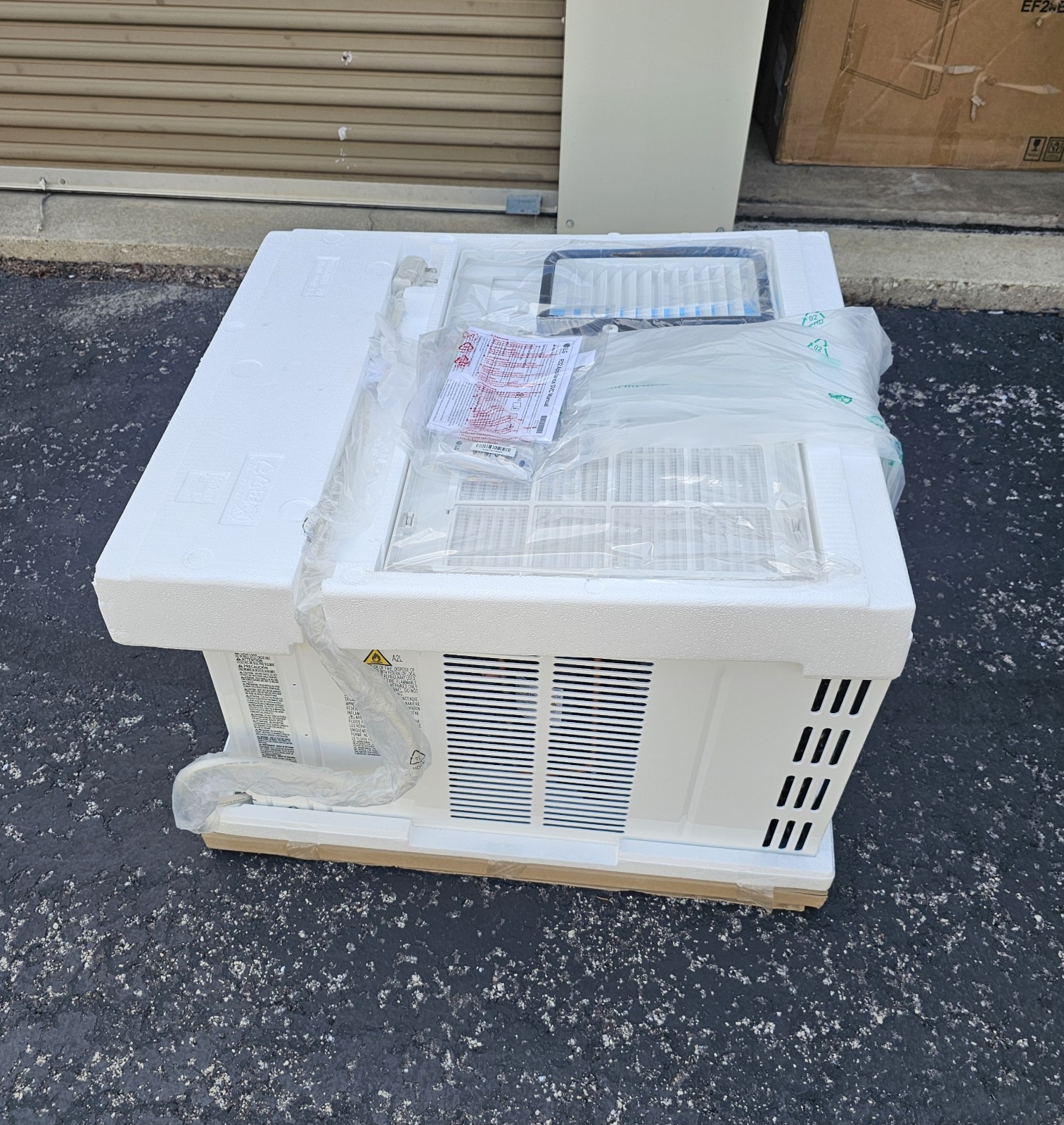 LG 23,000 BTU Window Air Conditioner Cooling & Heating LW2423HR 1400 Sq Ft Read