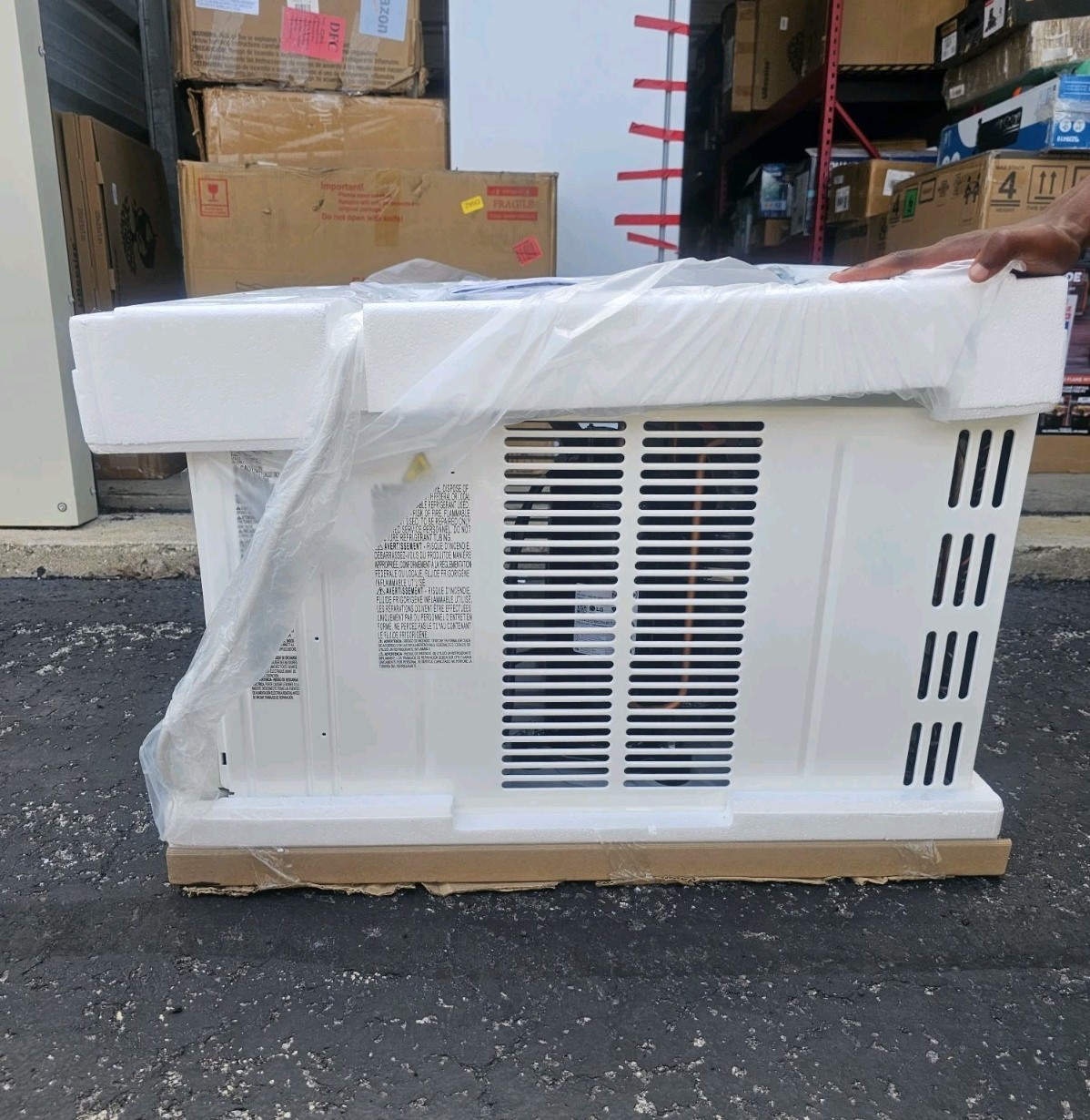 LG New 18,000 BTU 1000 sq ft Window Air Conditioner with 12,000 BTU Heat, White,
