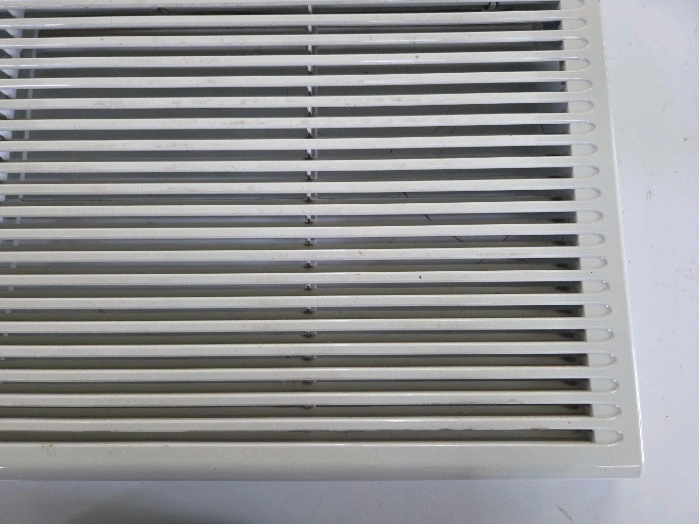 GE AC Front Panel WJ71X21265 Air Conditioner Model AEH12AXH1