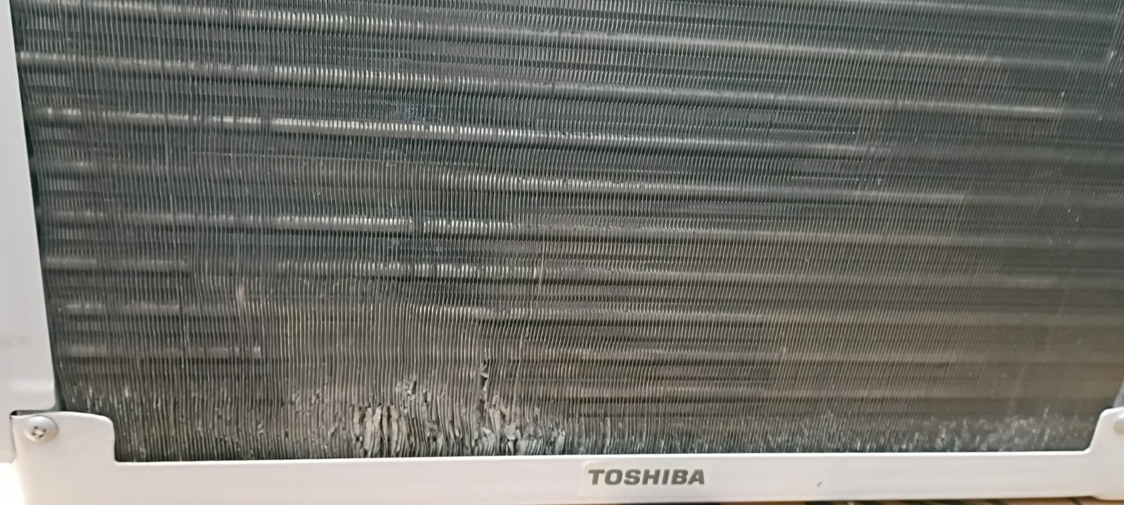 Toshiba 6,000 BTU 115V Window Air Conditioner 250 sq ft w/ Remote RAC-WK0612CRRU