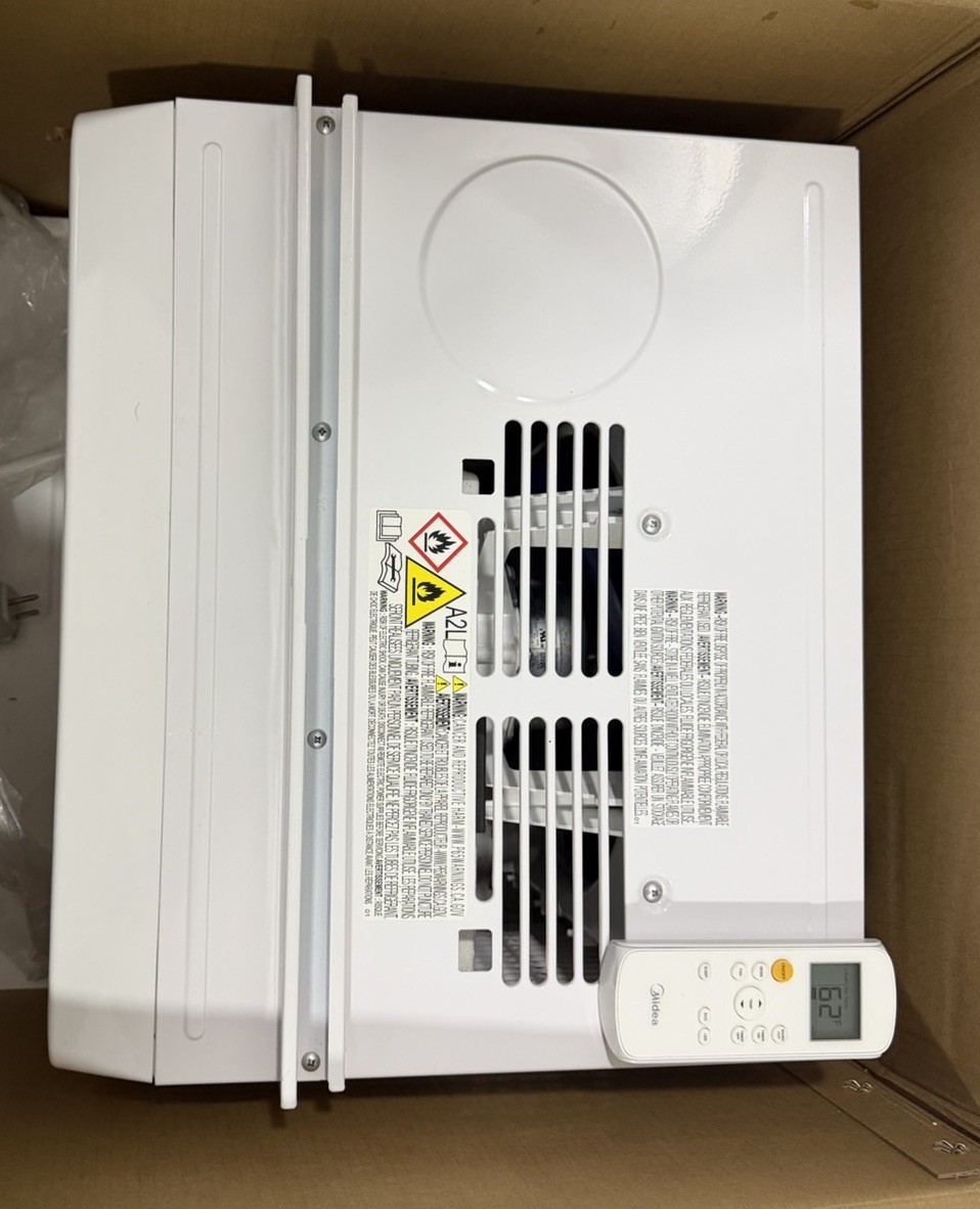 Midea MAW08S1JWT-B 8000 BTU Smart WiFi Window AC 115V White w/ Remote