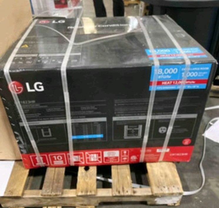 LG New 18,000 BTU 1000 sq ft Window Air Conditioner with 12,000 BTU Heat, White,