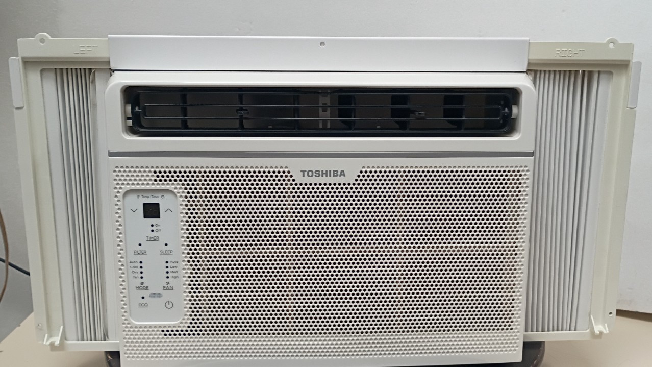 Toshiba 6,000 BTU 115V Window Air Conditioner 250 sq ft w/ Remote RAC-WK0612CRRU