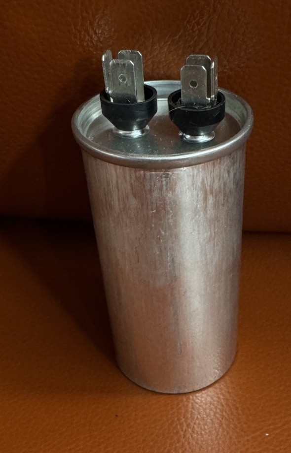 GE PTAC Heat-Pump Run Capacitor 30 Mfd 370VAC BUM37X3005N From Md# AZ61H12DABW2