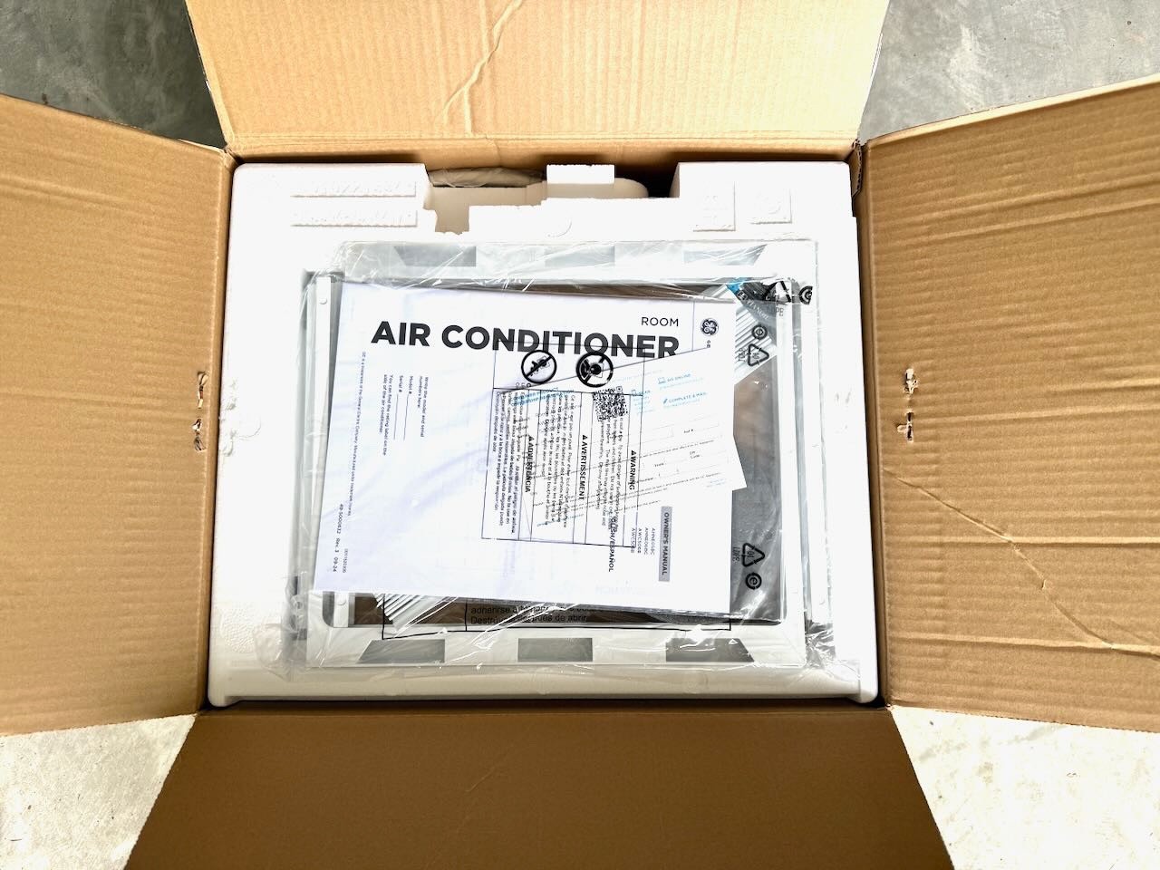Digital, GE 5000 BTU, Window Air Conditioner, up to 150 sq. ft., Model AWCS05BWA