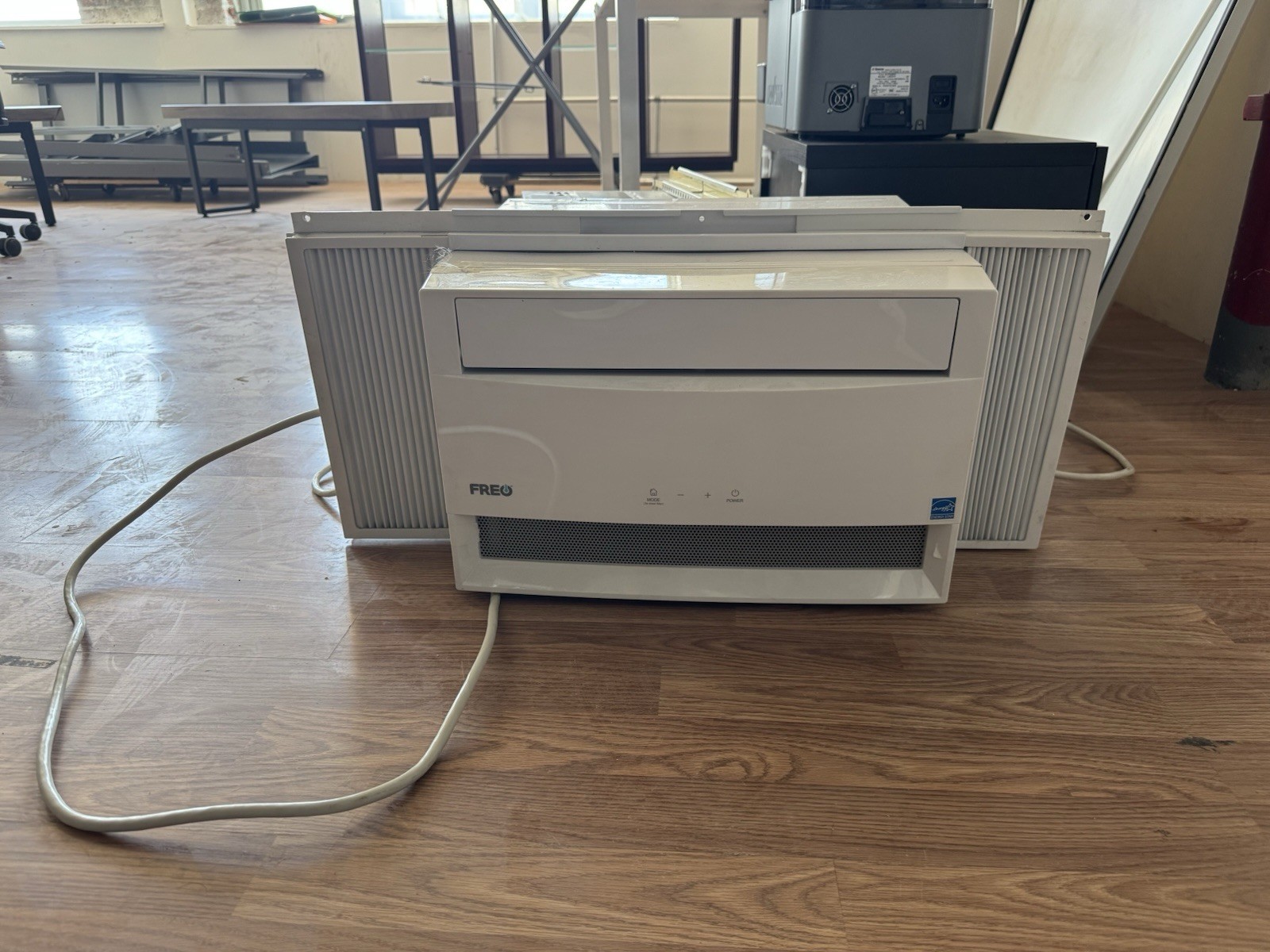 Freo 8,000 BTU Window Air Conditioner Cools 325 Sq. Ft.