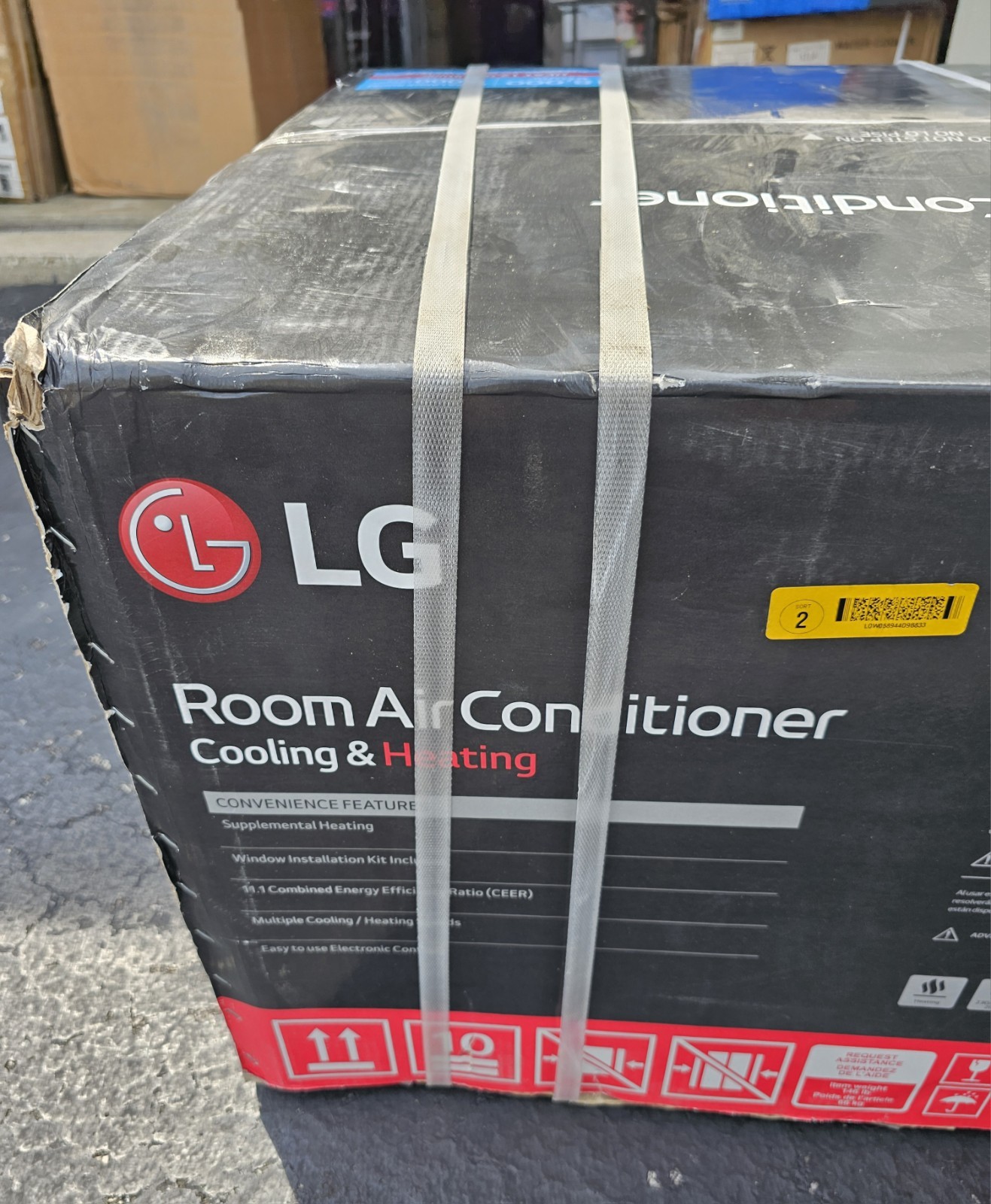LG New 18,000 BTU 1000 sq ft Window Air Conditioner with 12,000 BTU Heat, White,