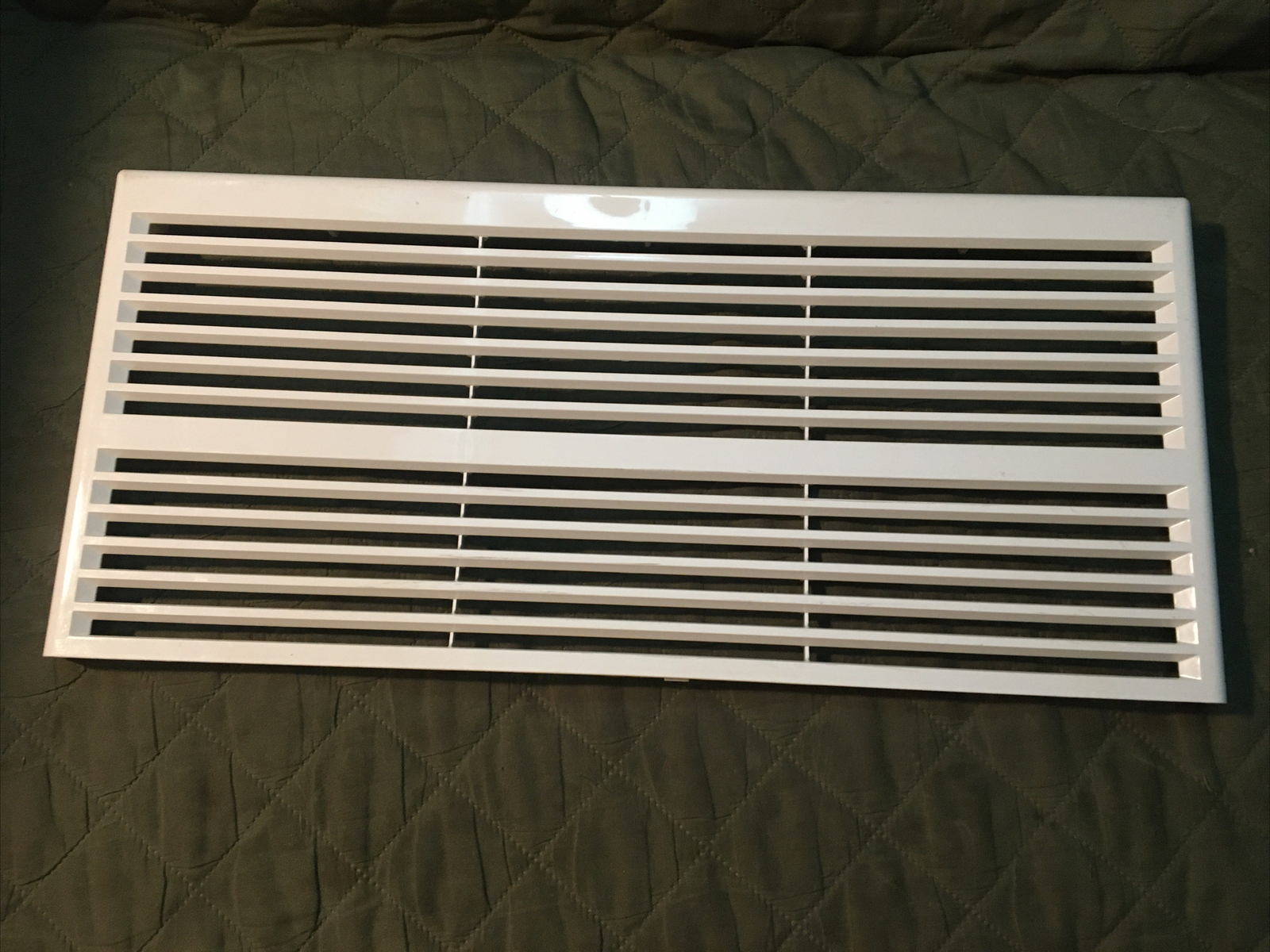 WHIRLPOOL AC Model : WHAW081BW Front Panel Air Grille 470x209x22mm