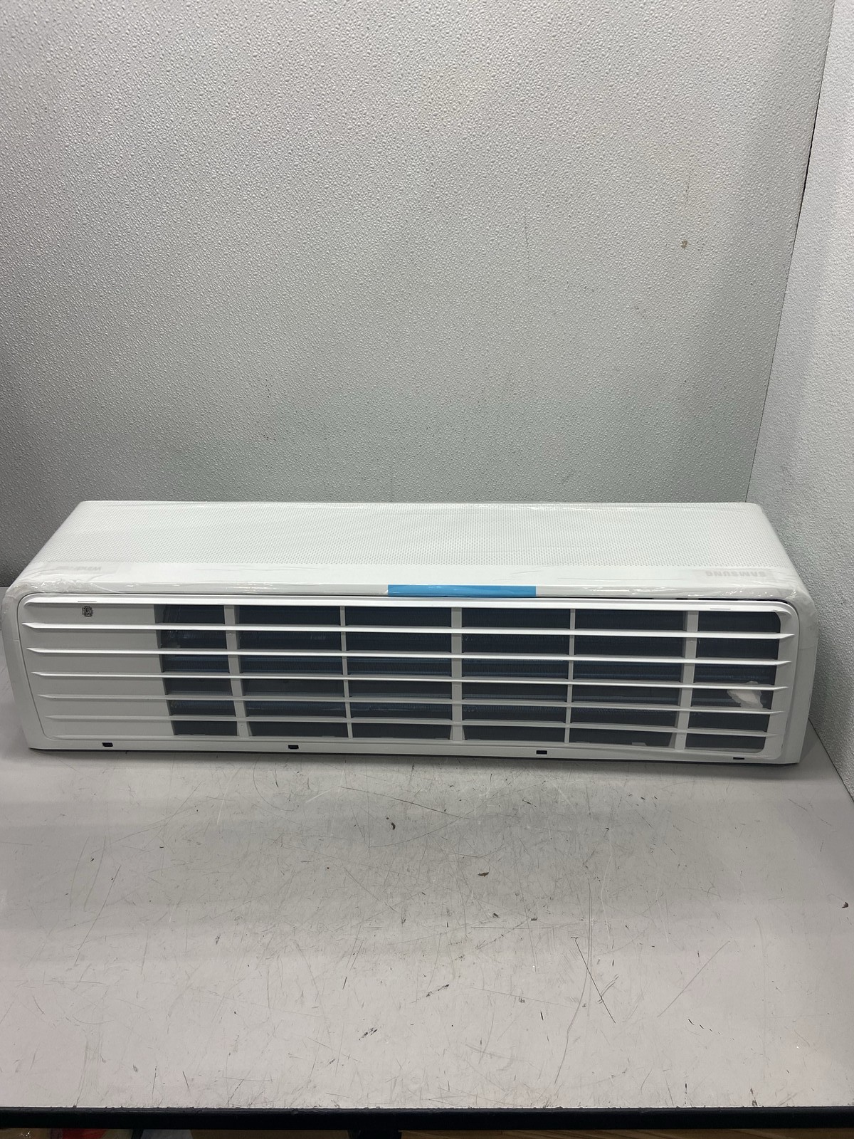 Samsung Inverter WindFree AC with Motion Sensor and WiFi 1 Ton AR12CSDABWKNCV