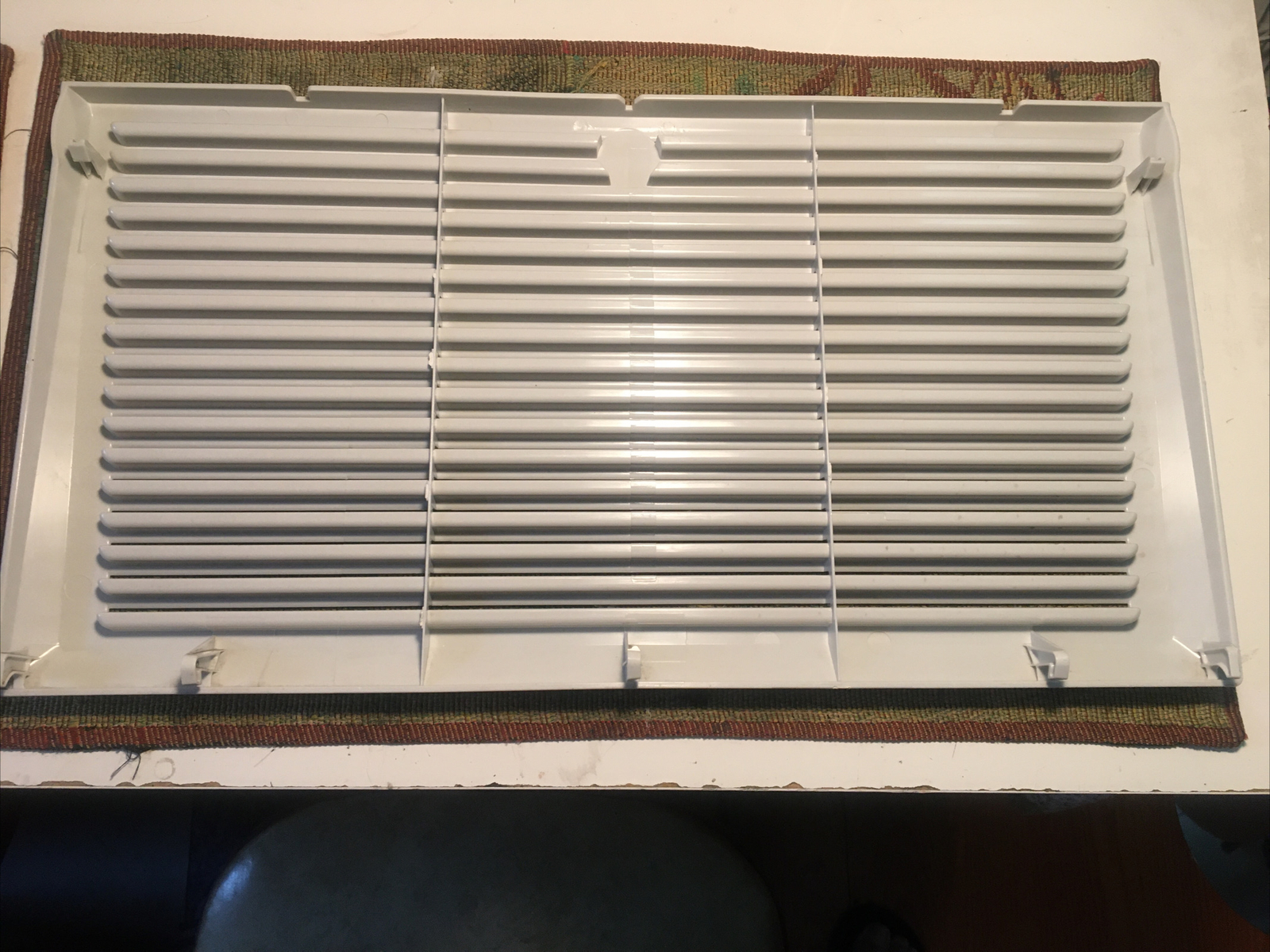 GE ac model: AEM12ASL1 Front Panel Air Grille Parts 19.09x 9.88 in