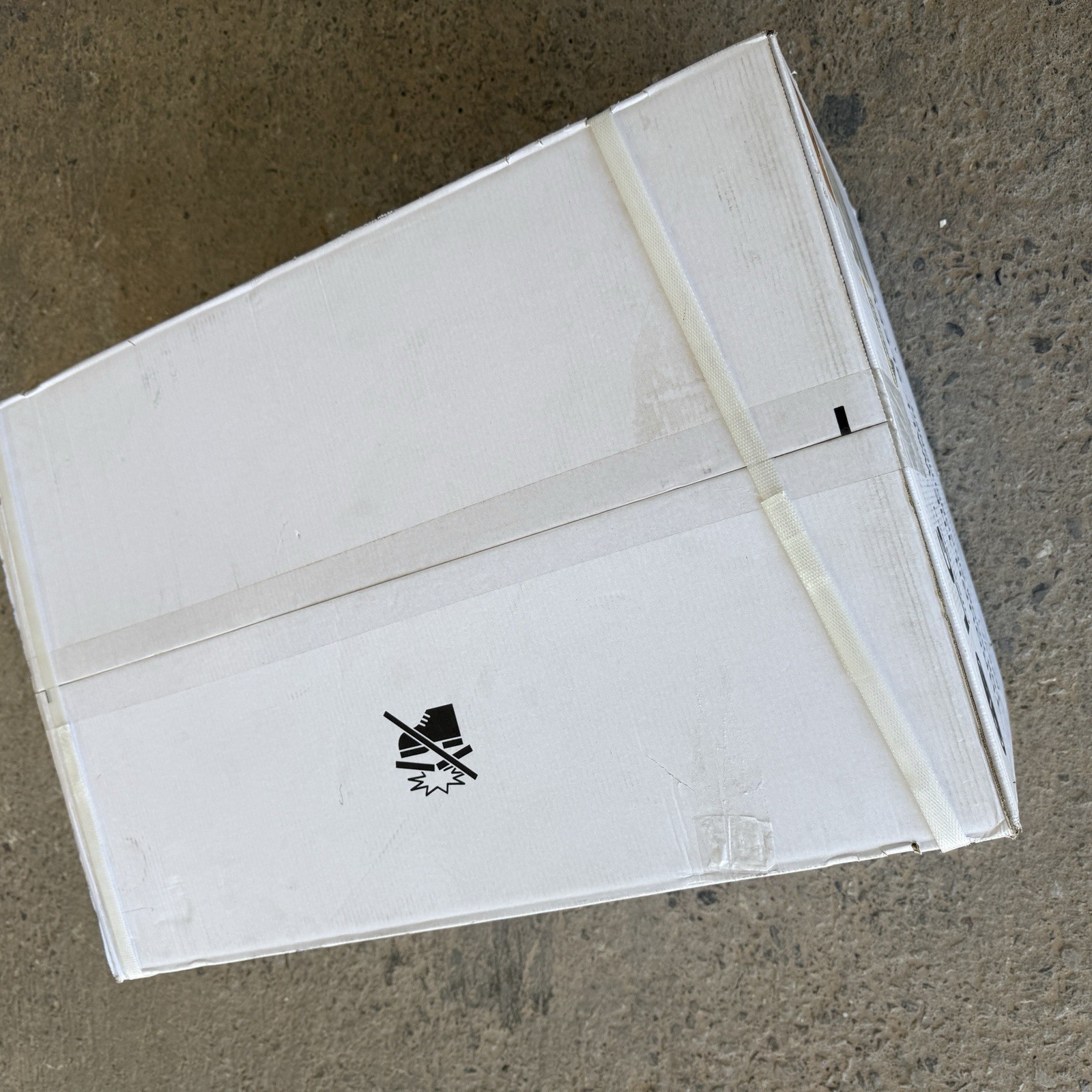 LG Air Conditioner Wall Case for Built-In Through-the-Wall Air Conditioner