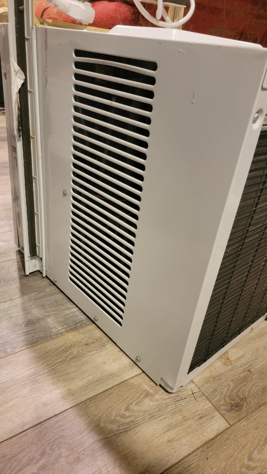 Koldfront Air Conditioner 8000 BTU 115V Casement CAC 8000W