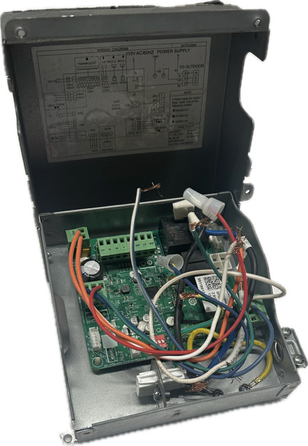 GE RGREC2A1 RV Air Conditioner Control Board Used