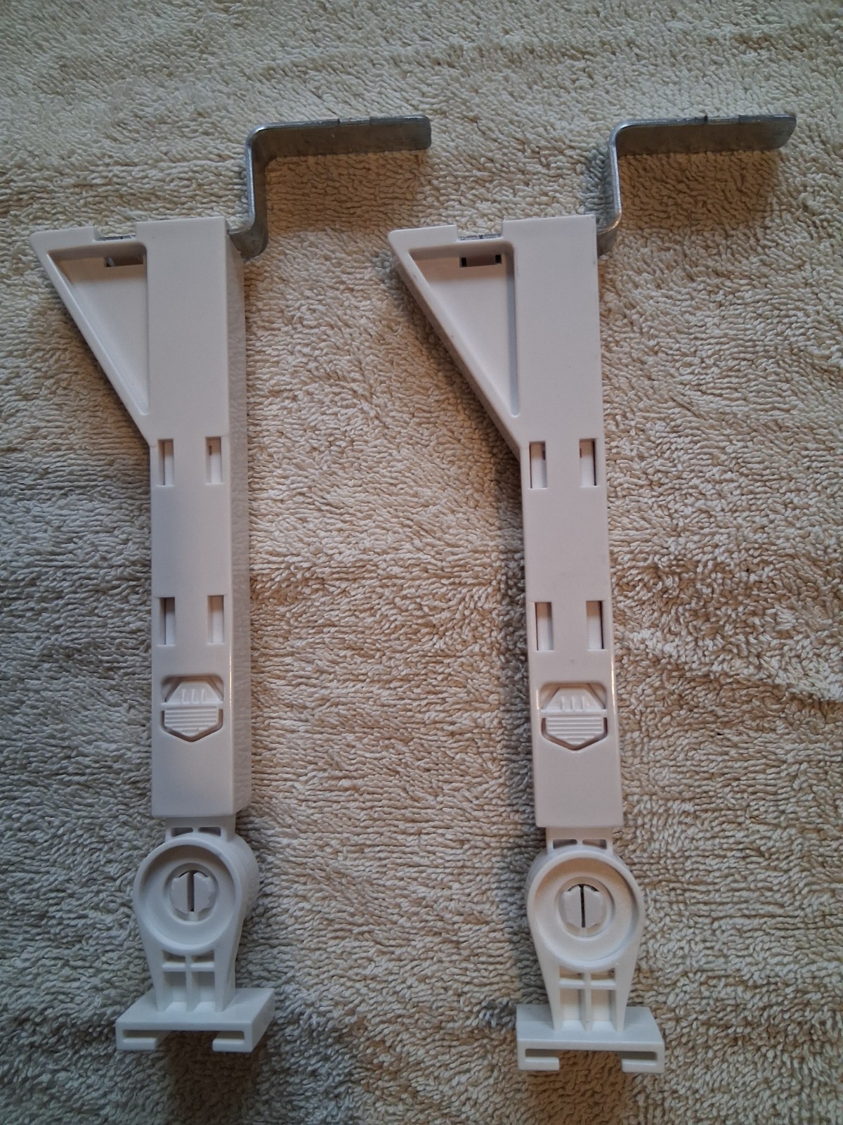 2 Qiandahom AC Air Vent Deflectors for Central Air Conditioner’s Register&Grille