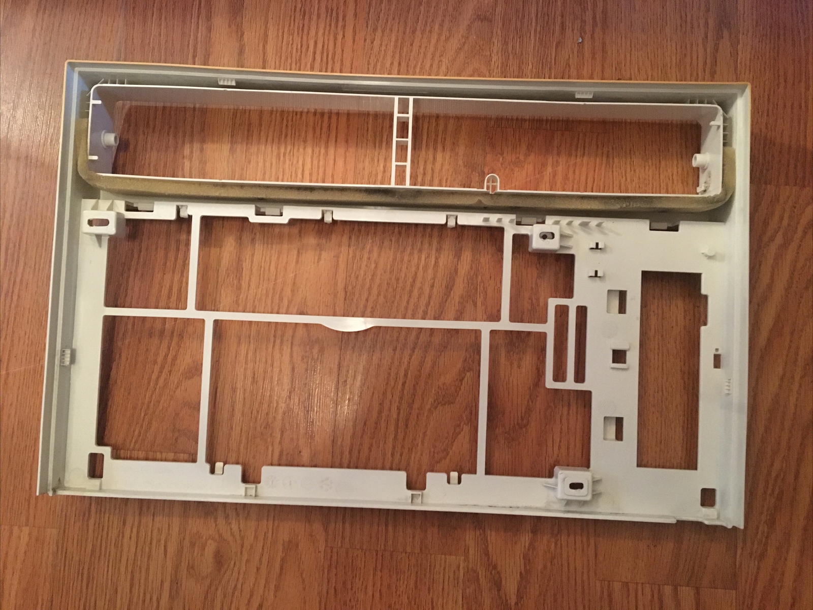 Perfect aire model: 4PAC 6000 Front Panel Frame : 18.77×11.85×1.10 in