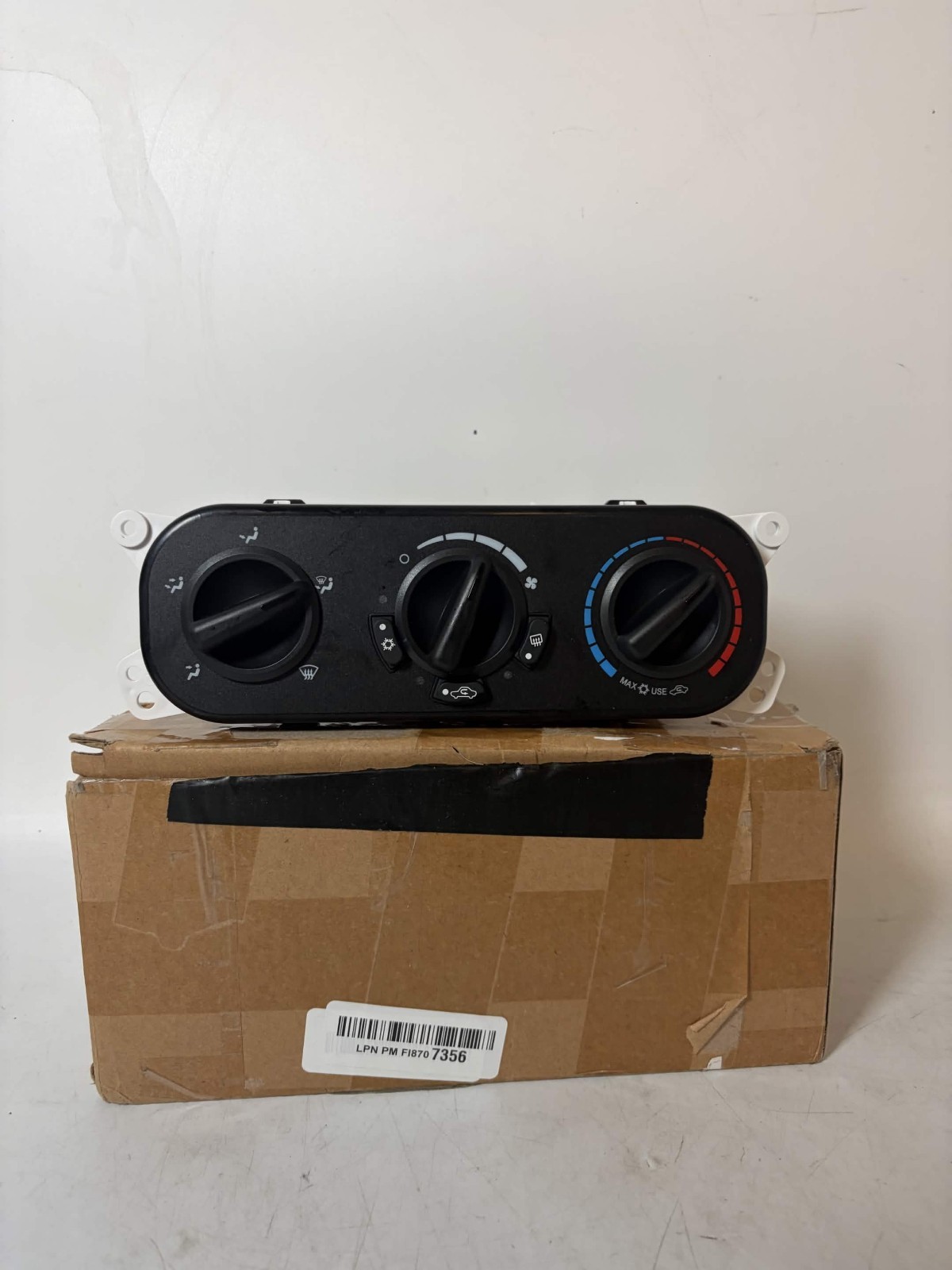 55111840AE Front Climate Control Module A/C Heater Air Conditioning Panel