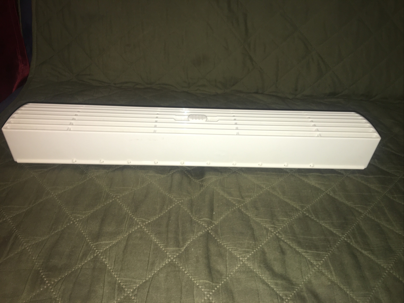 Frigidaire FFTA0833S1 Front air grille louver and lever 432x81x43 mm