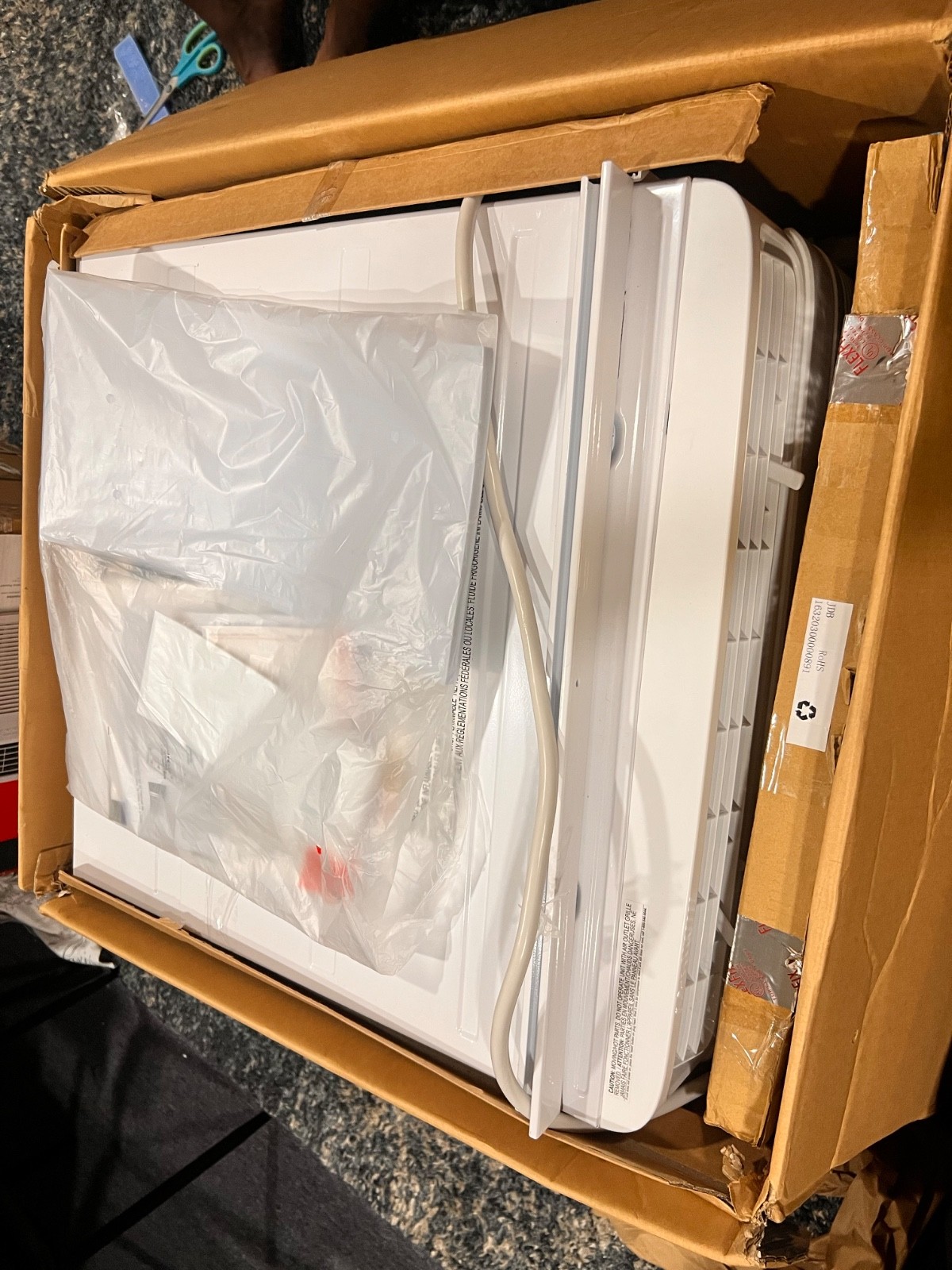 Brand New White Frigidaire Air Conditioner 24000 BTU