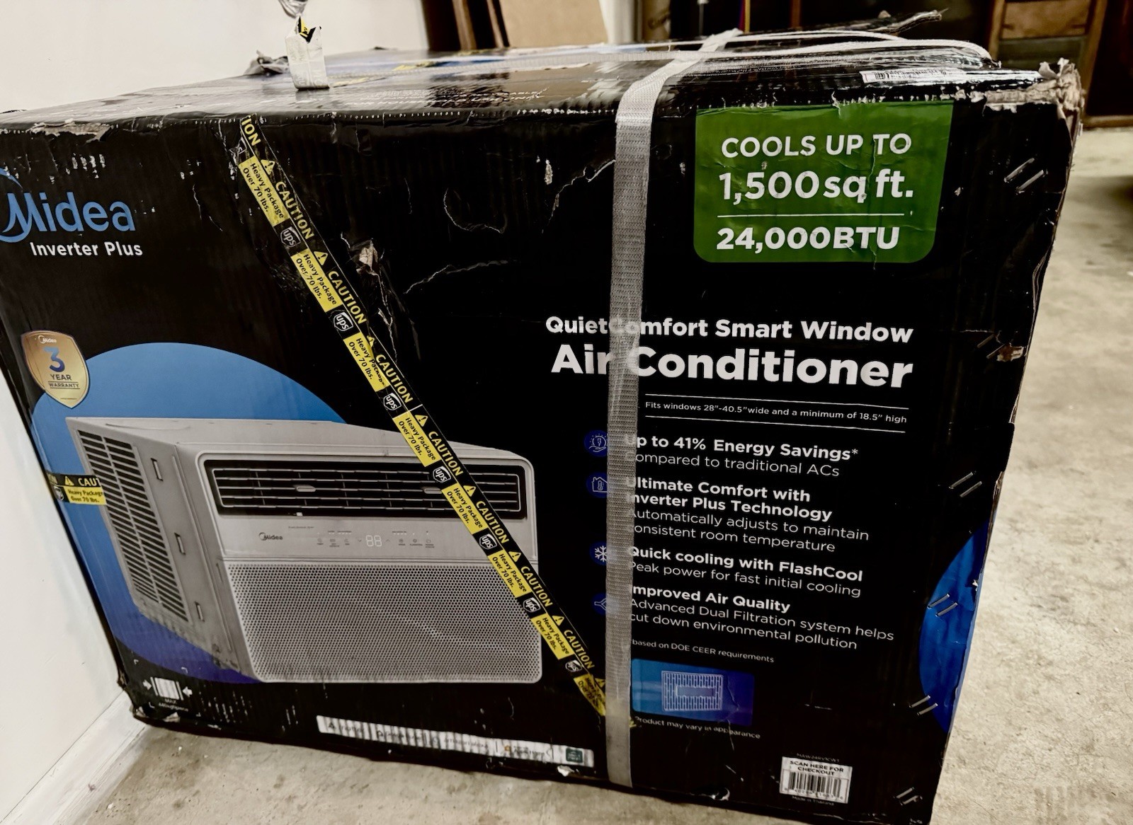 Midea QuietComfort Smart Window AC 24000 BTU White, App/Remote, 1500 sq ft