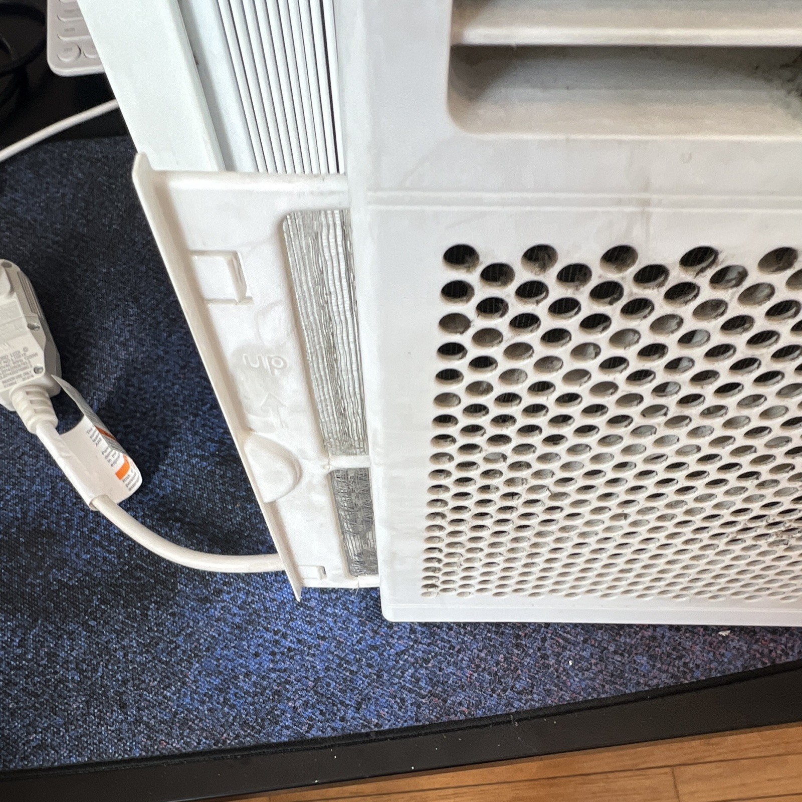 GE 6000 BTU 120V Window AC White Digital Controls, Timer, Fan Only AHP05LZQ2