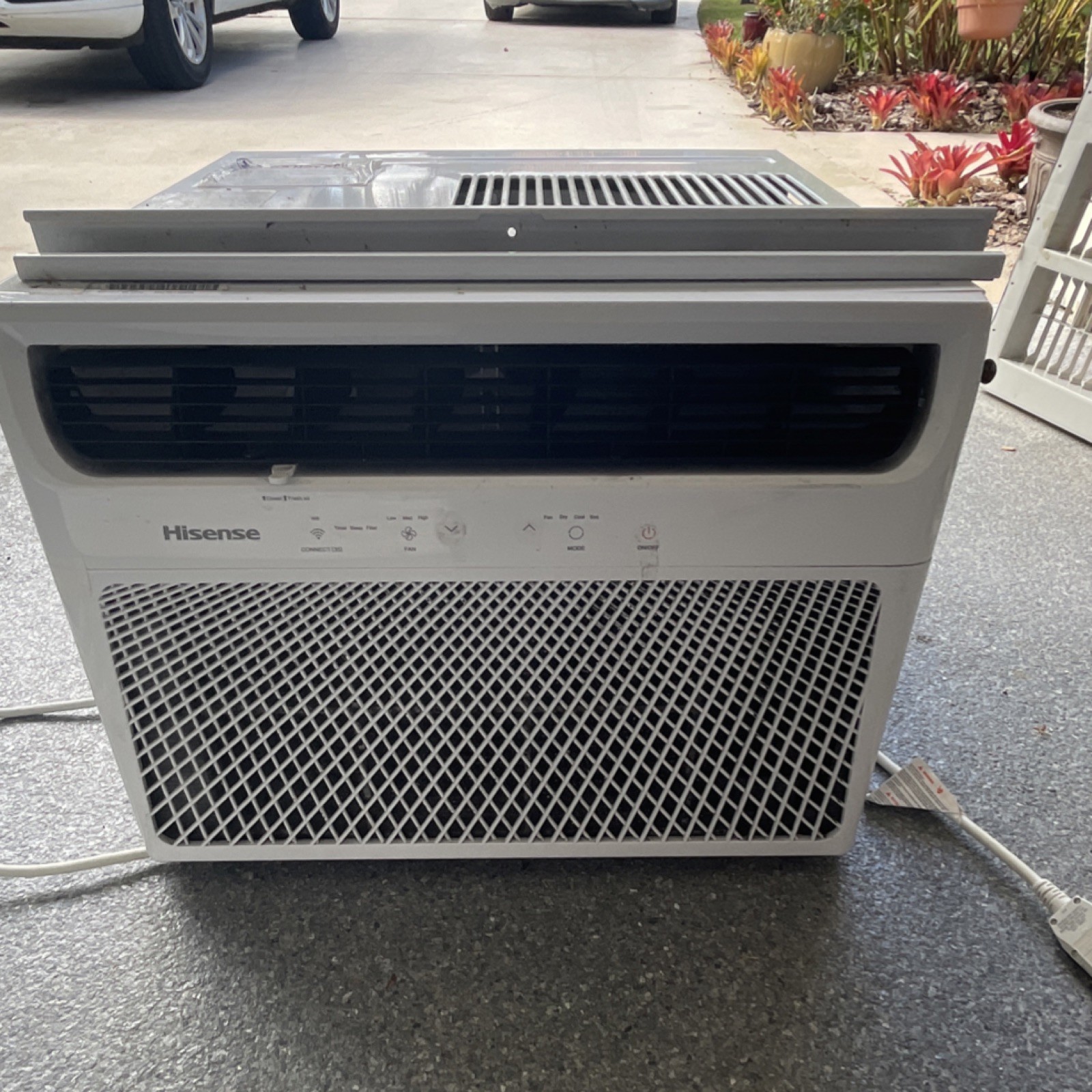 Hisense AW1822CW3W Window Air Conditioner 18000 BTU White R32 230V EER 11.3