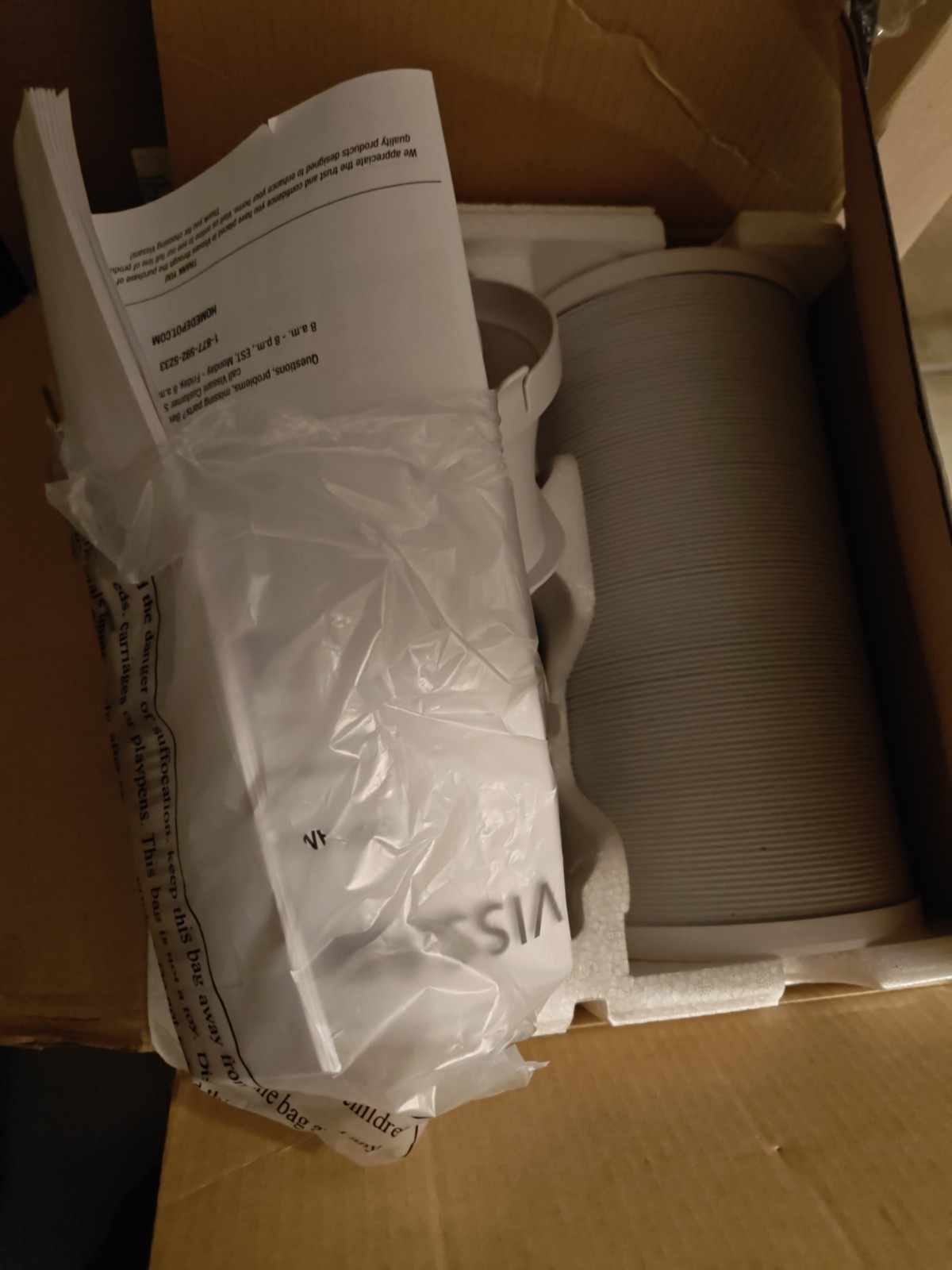 NEW Vissani 6,000 BTU 115-Volt Window Air Conditioner for 250 sq. ft. W/ Remote